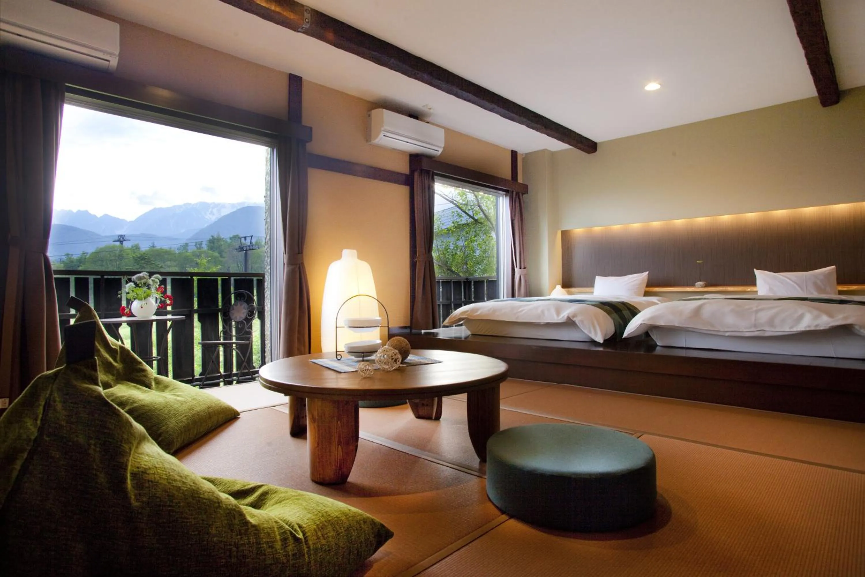 Photo of the whole room, Bed in Hotel Hakuba Berghaus