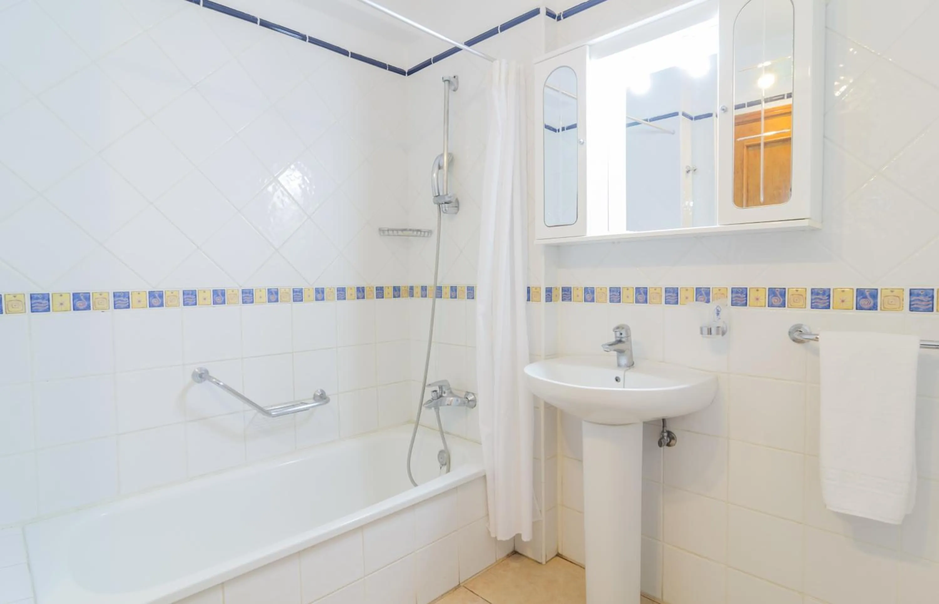 Shower in Club Tenerife Apartments