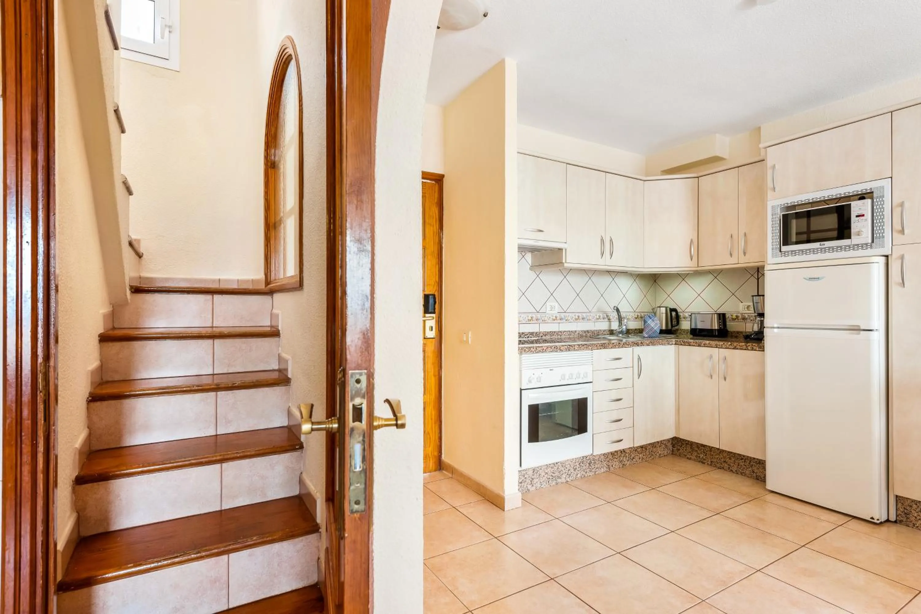 Kitchen or kitchenette in Club Tenerife Apartments