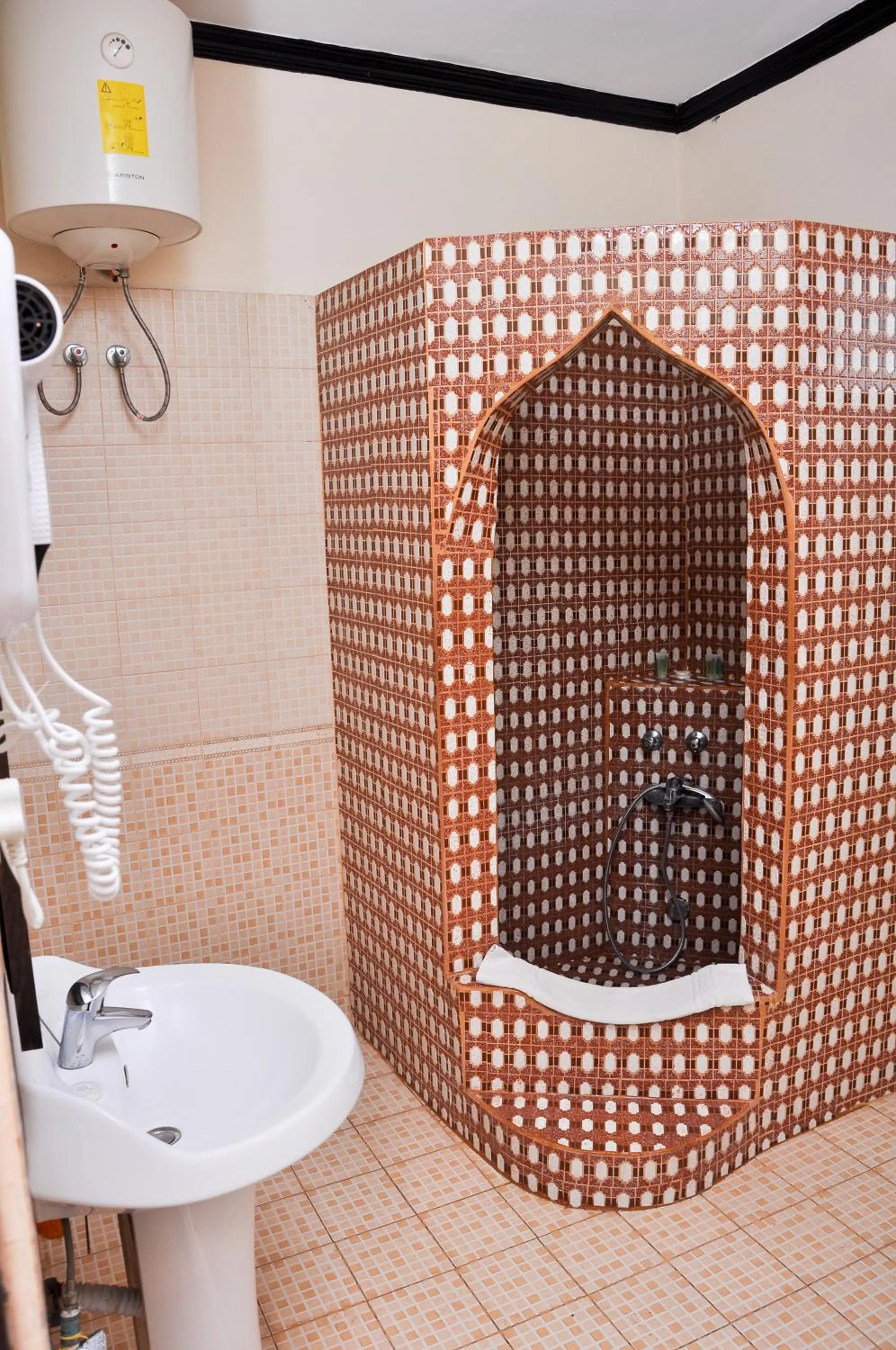 Bathroom in Forodhani Park Hotel