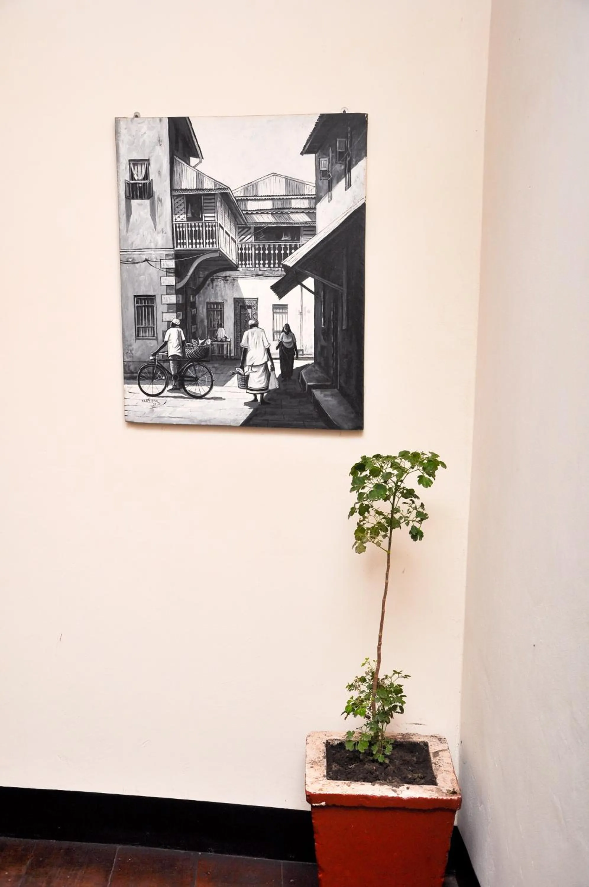 Decorative detail in Forodhani Park Hotel