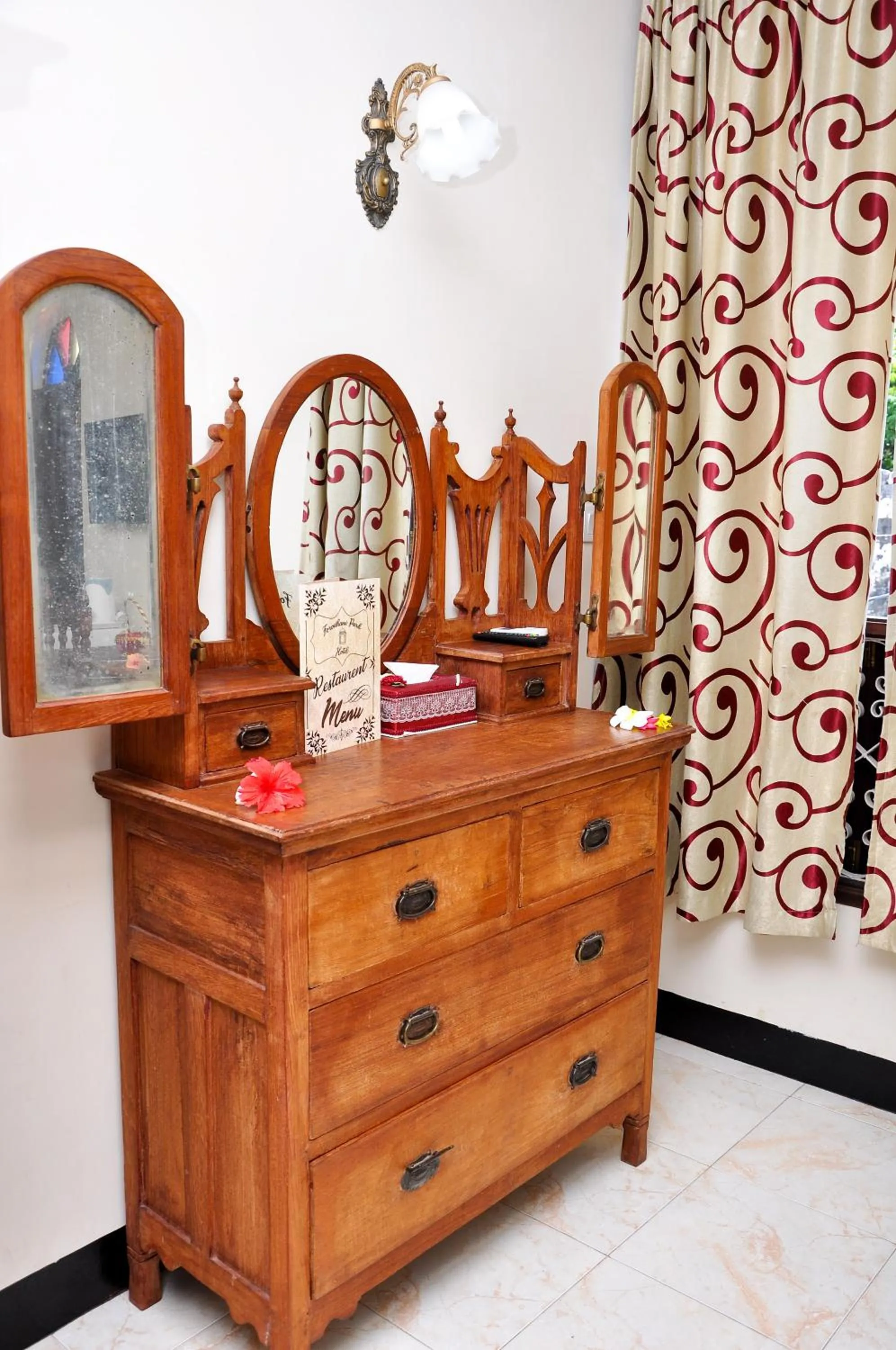 Forodhani Park Hotel