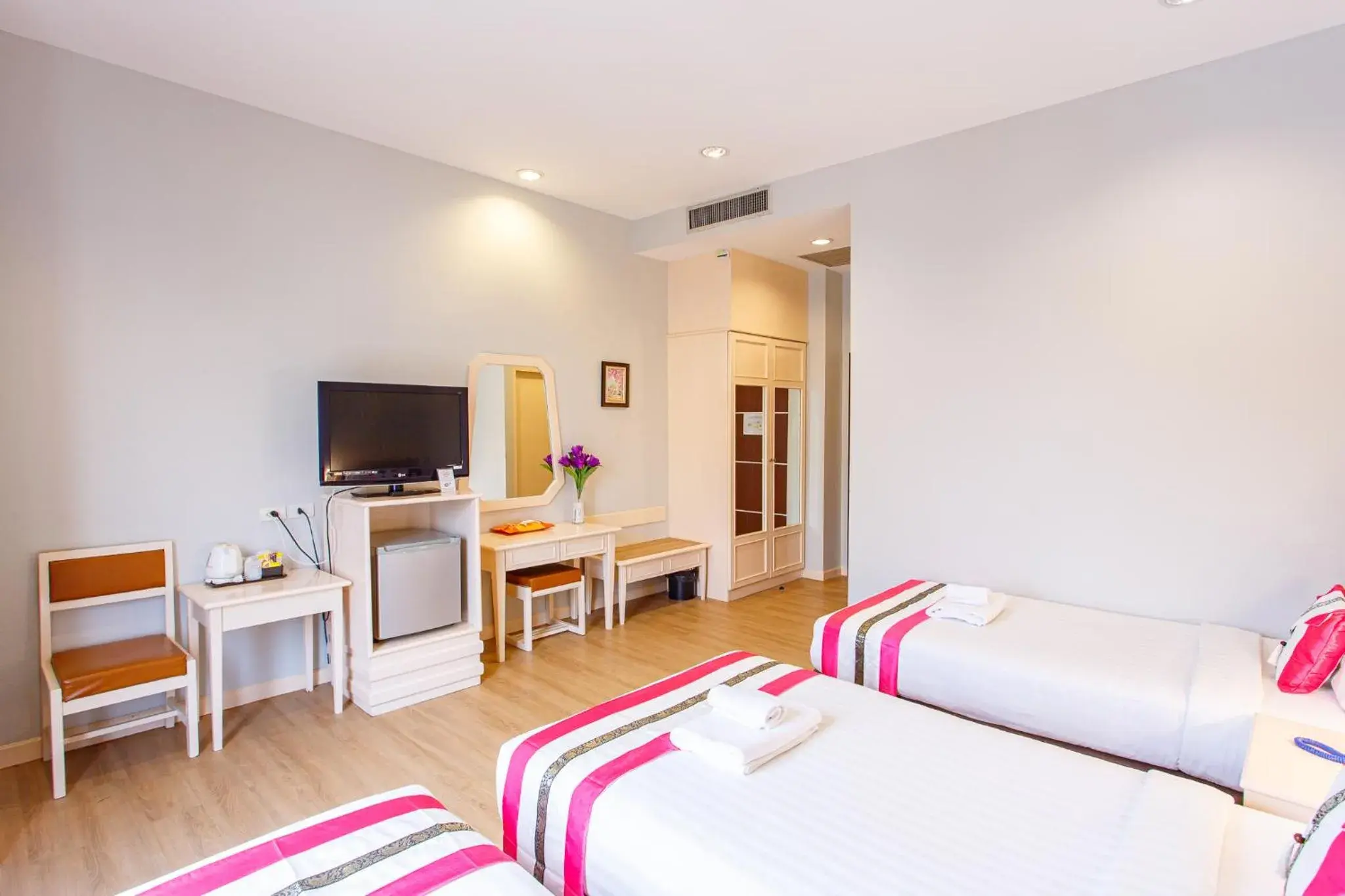 Bed in Fa Dragon Bed in Fa Dragon