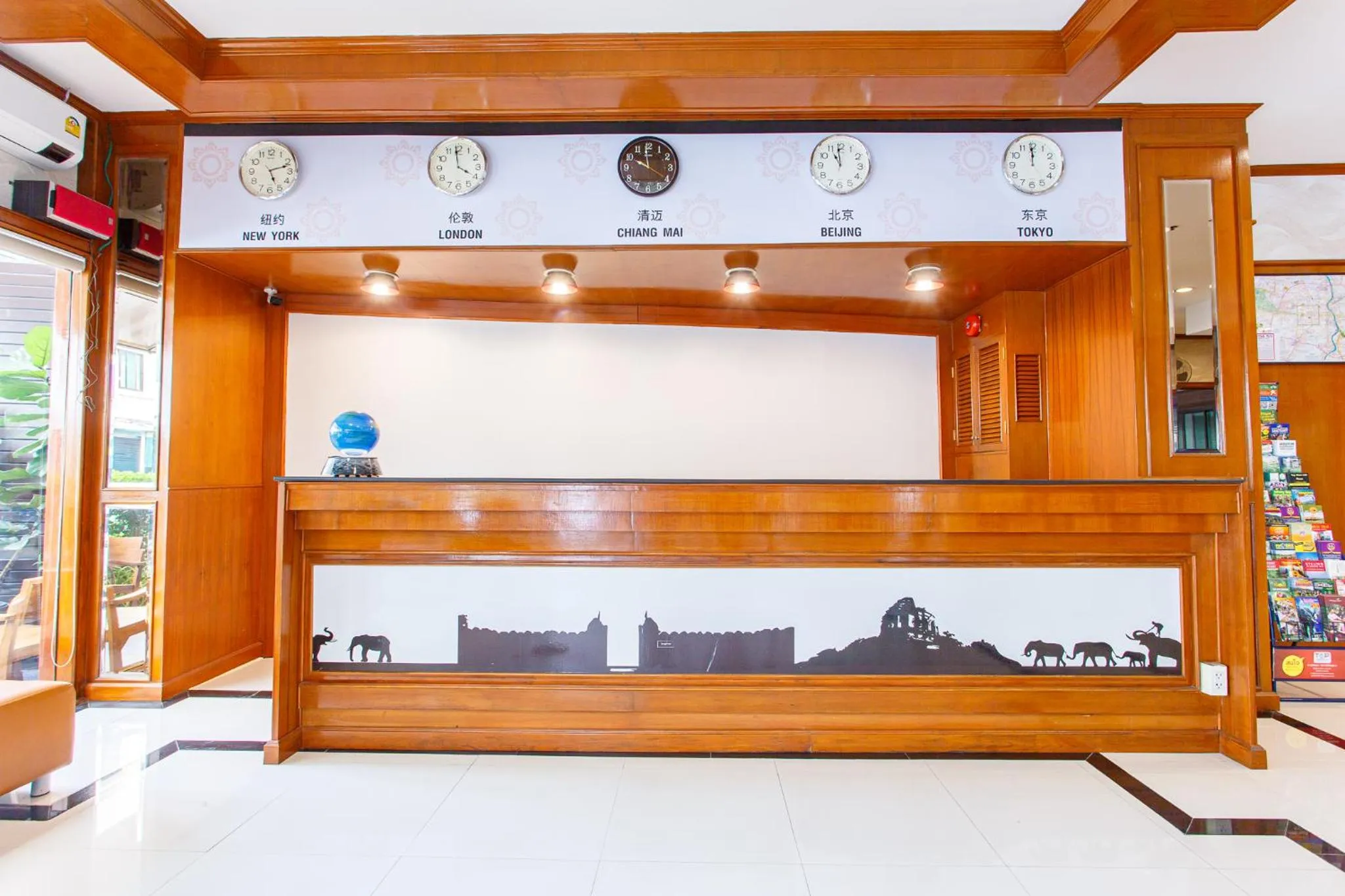 Lobby or reception in Fa Dragon