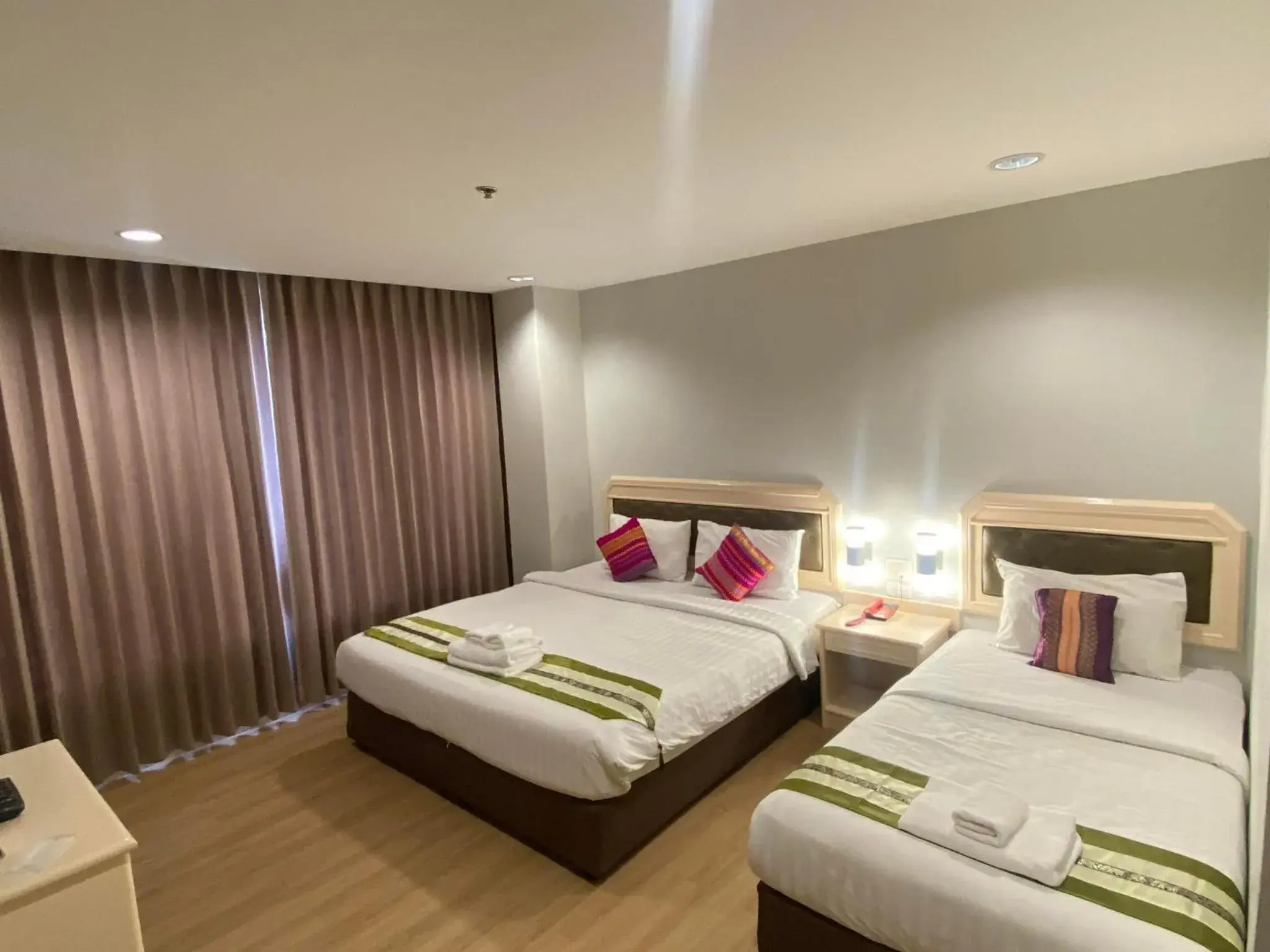 Bed in Fa Dragon Bed in Fa Dragon