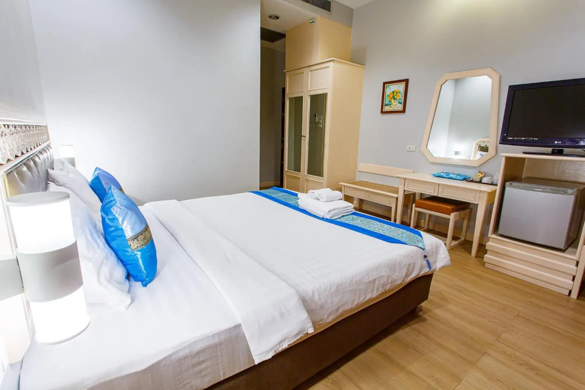 Bed in Fa Dragon Bed in Fa Dragon