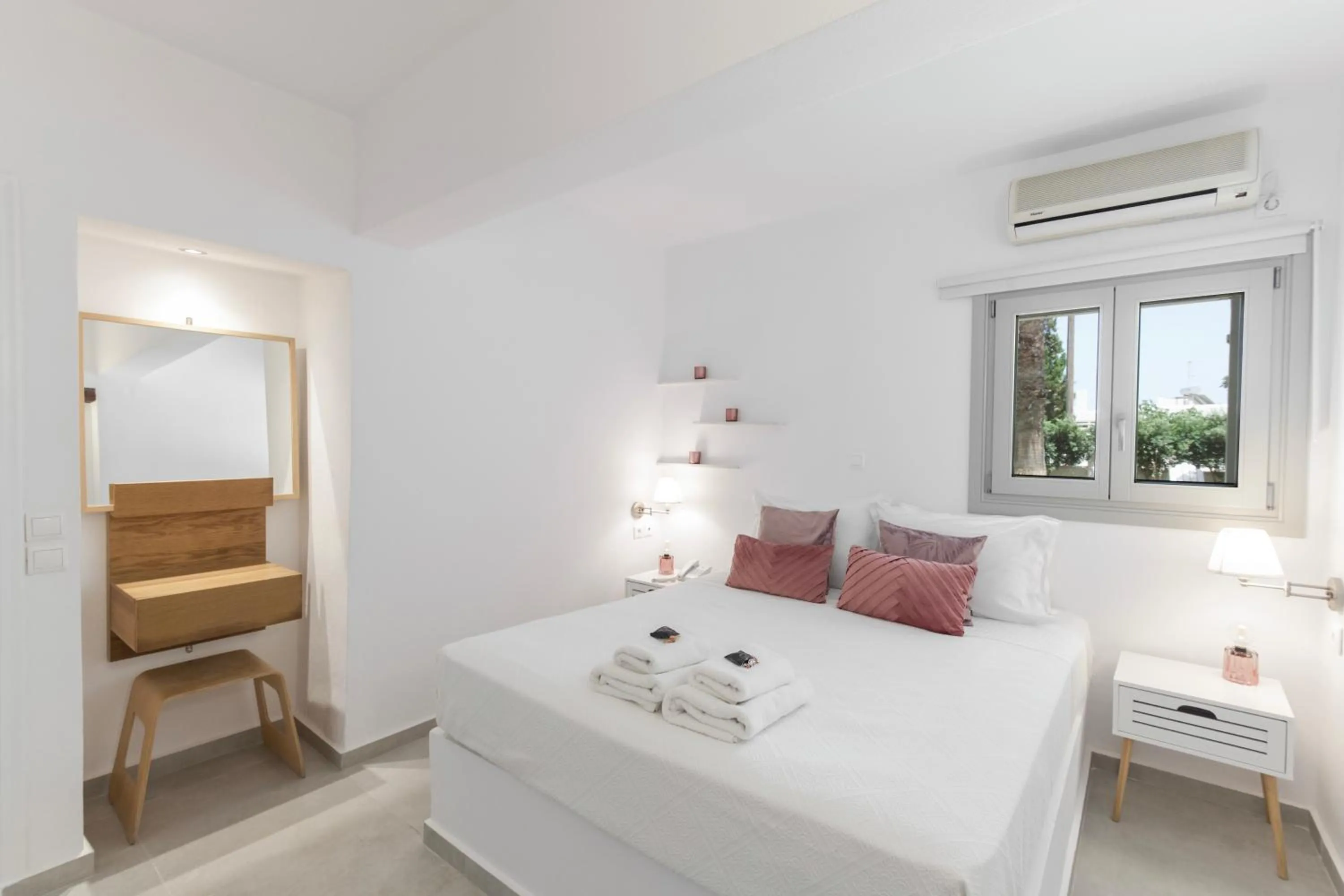 Bed in Margarita Studios Ambelas