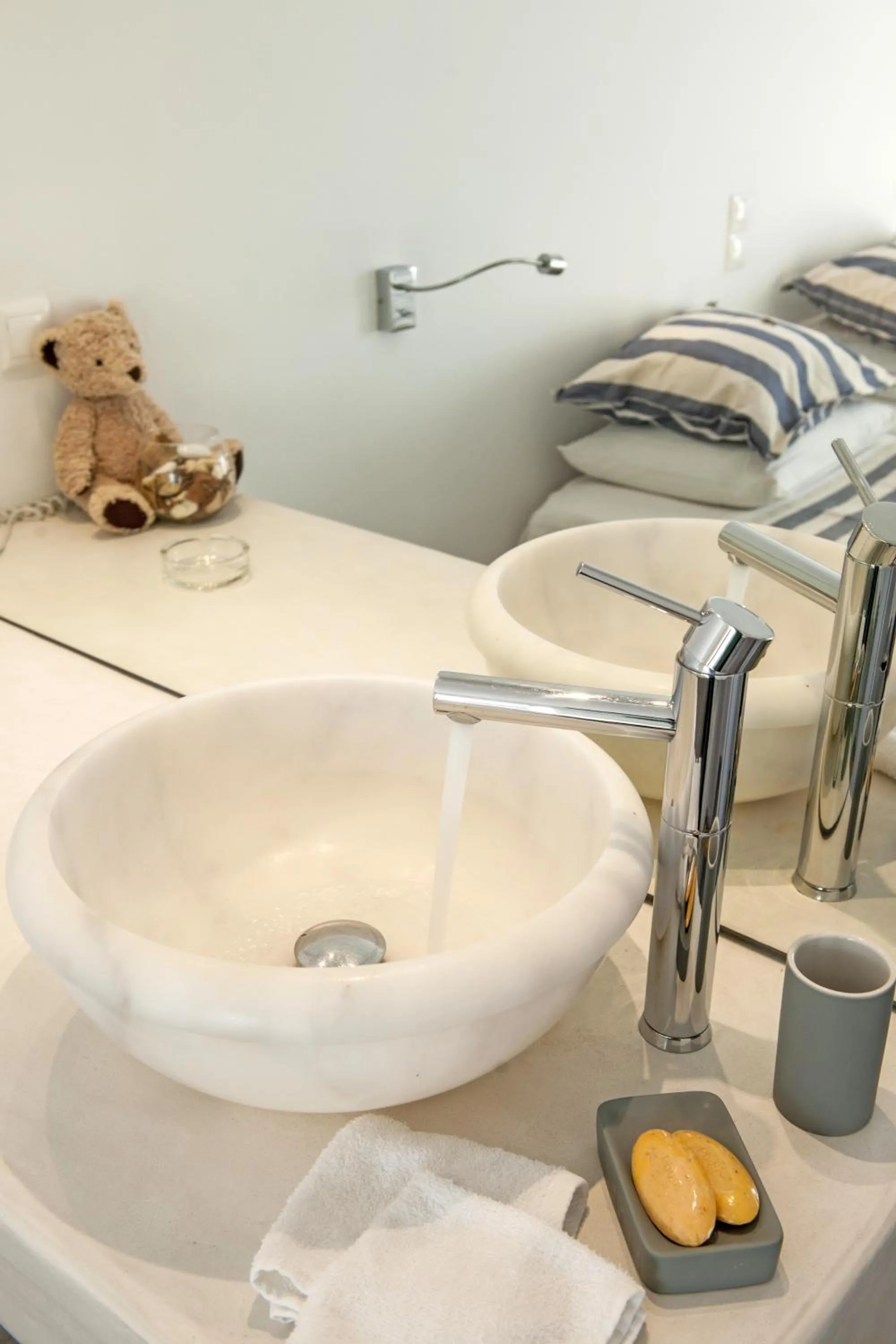 Decorative detail in Margarita Studios Ambelas