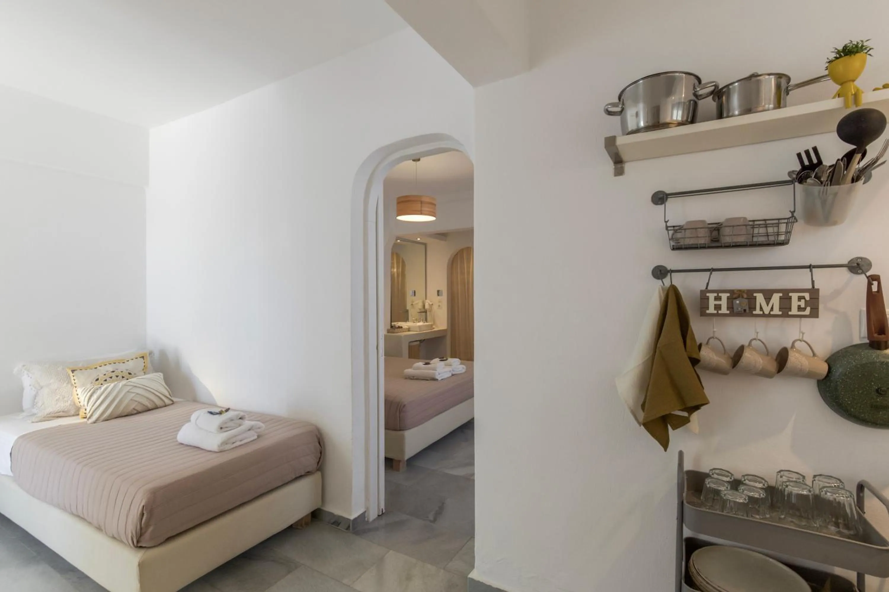 Kitchen or kitchenette, Bed in Margarita Studios Ambelas