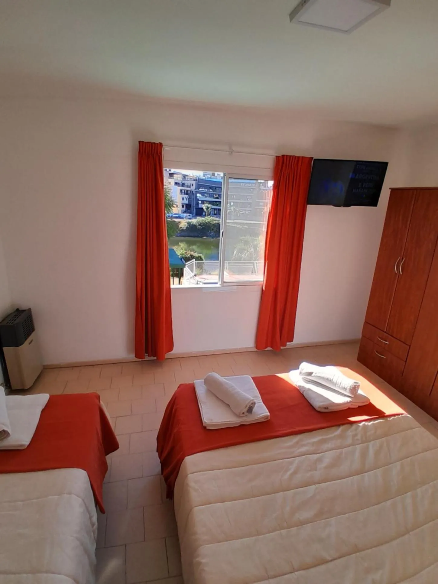 HOTEL CRISTAL