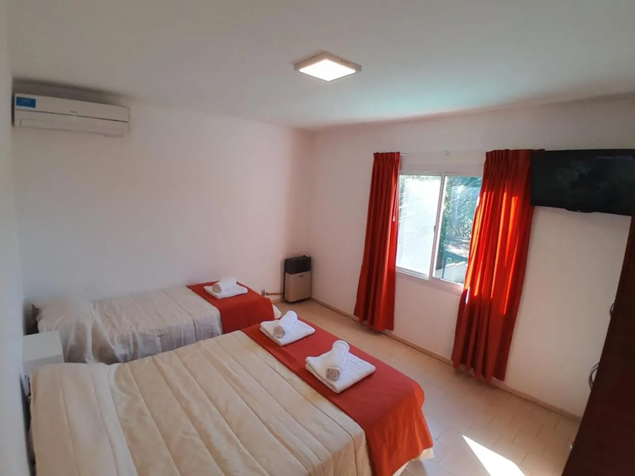 HOTEL CRISTAL