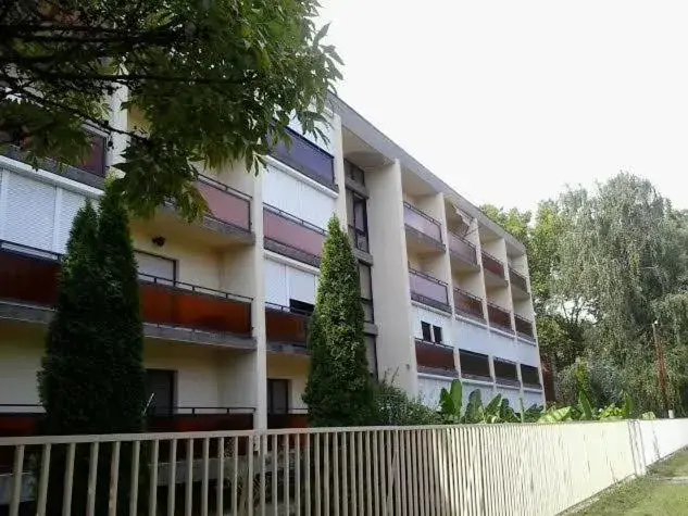 Gyöngyvirág Üdülő – Mario Apartman Gyöngyvirág Üdülő – Mario Apartman