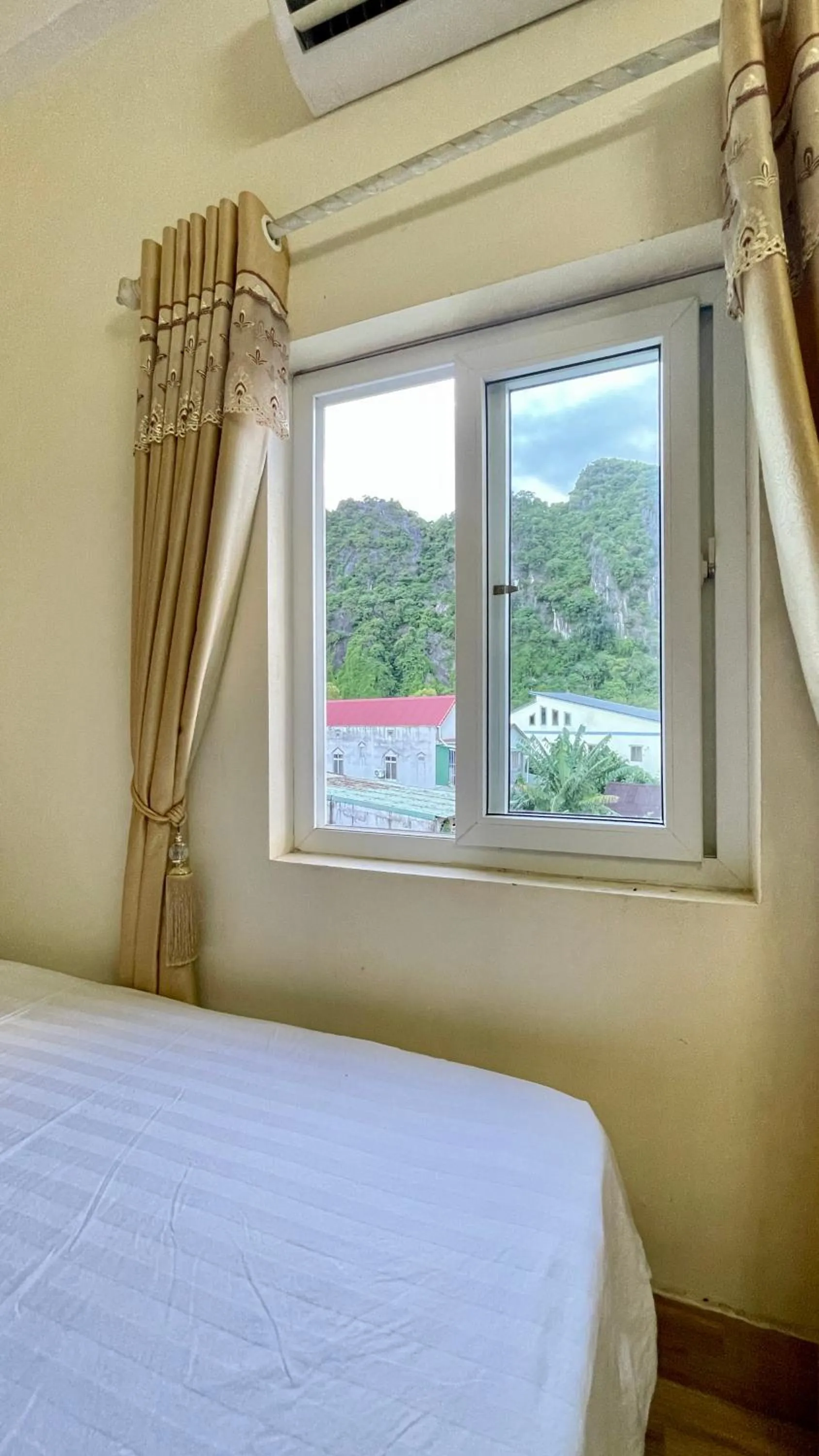 Bed in Hotel CÔ CÚC