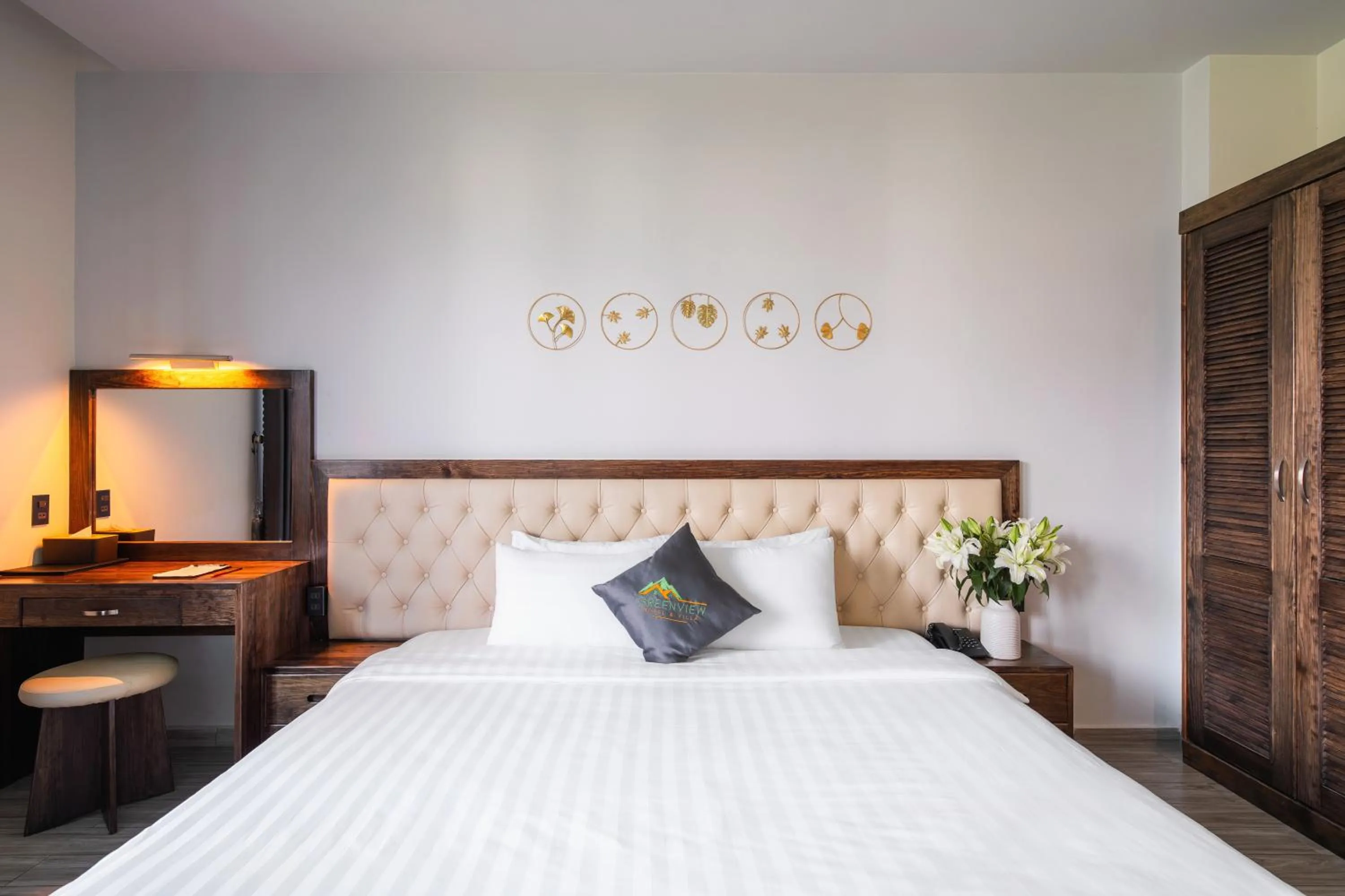 Bed in Greenview City Hotel