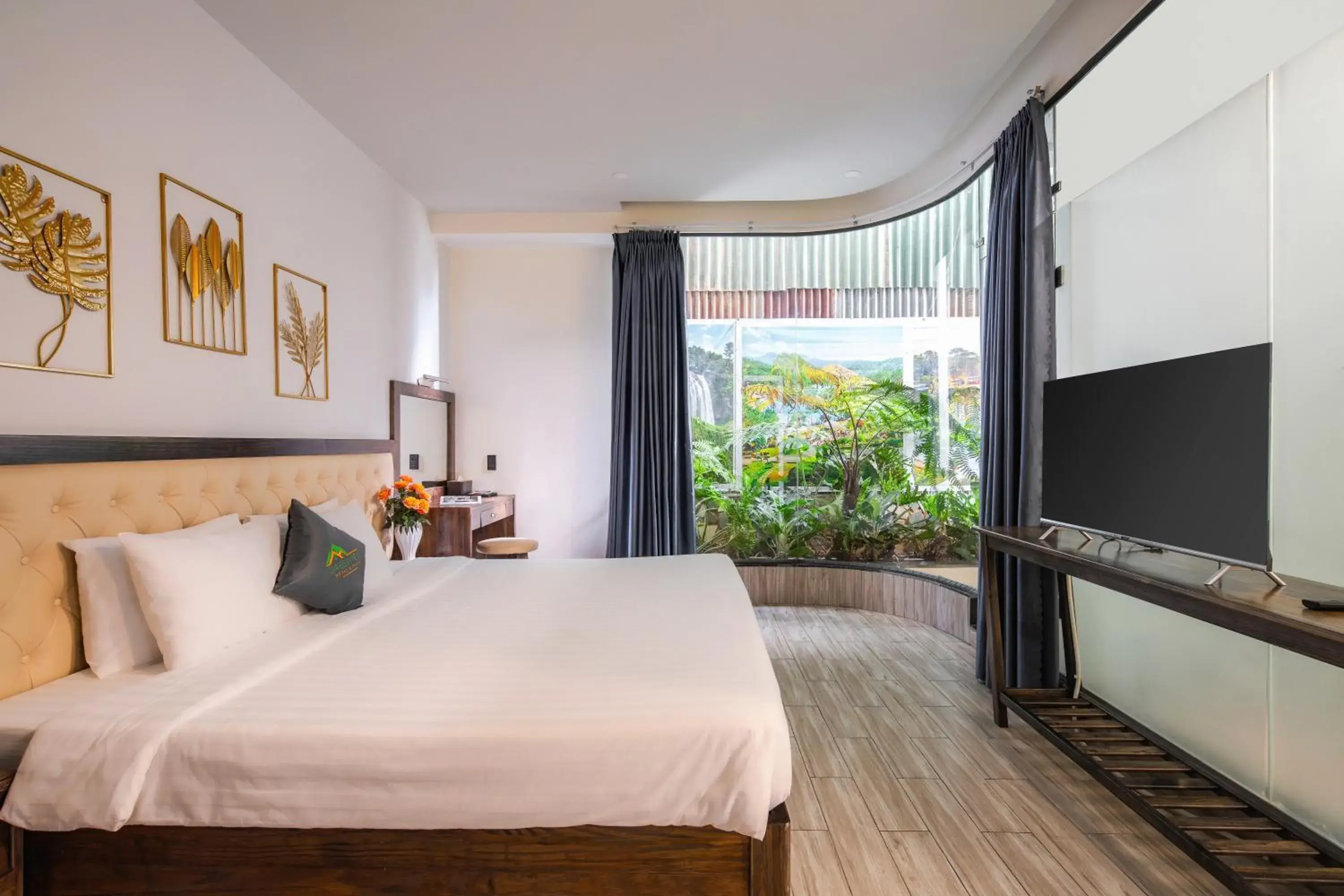 Bed in Greenview City Hotel Bed in Greenview City Hotel