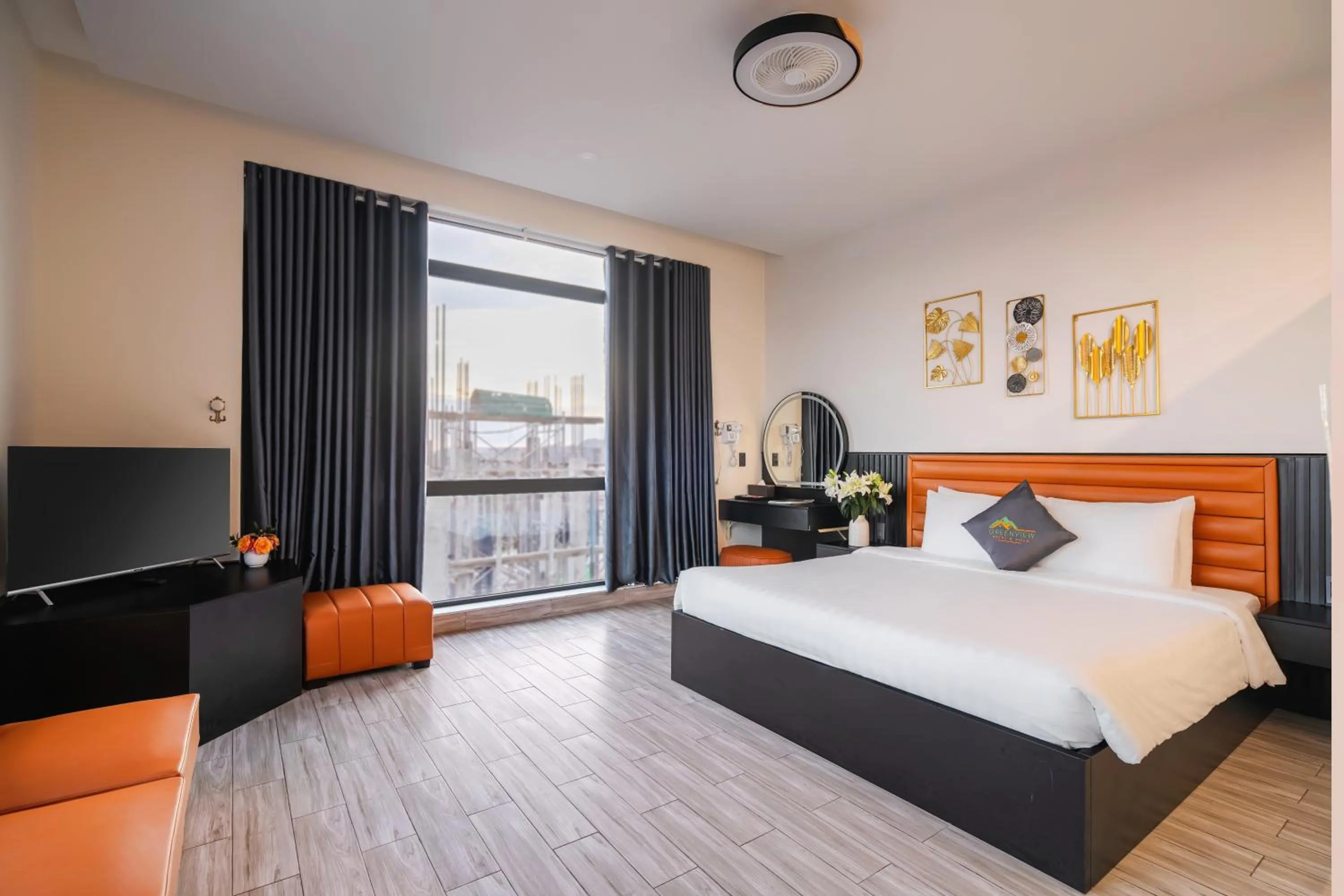 Bed in Greenview City Hotel