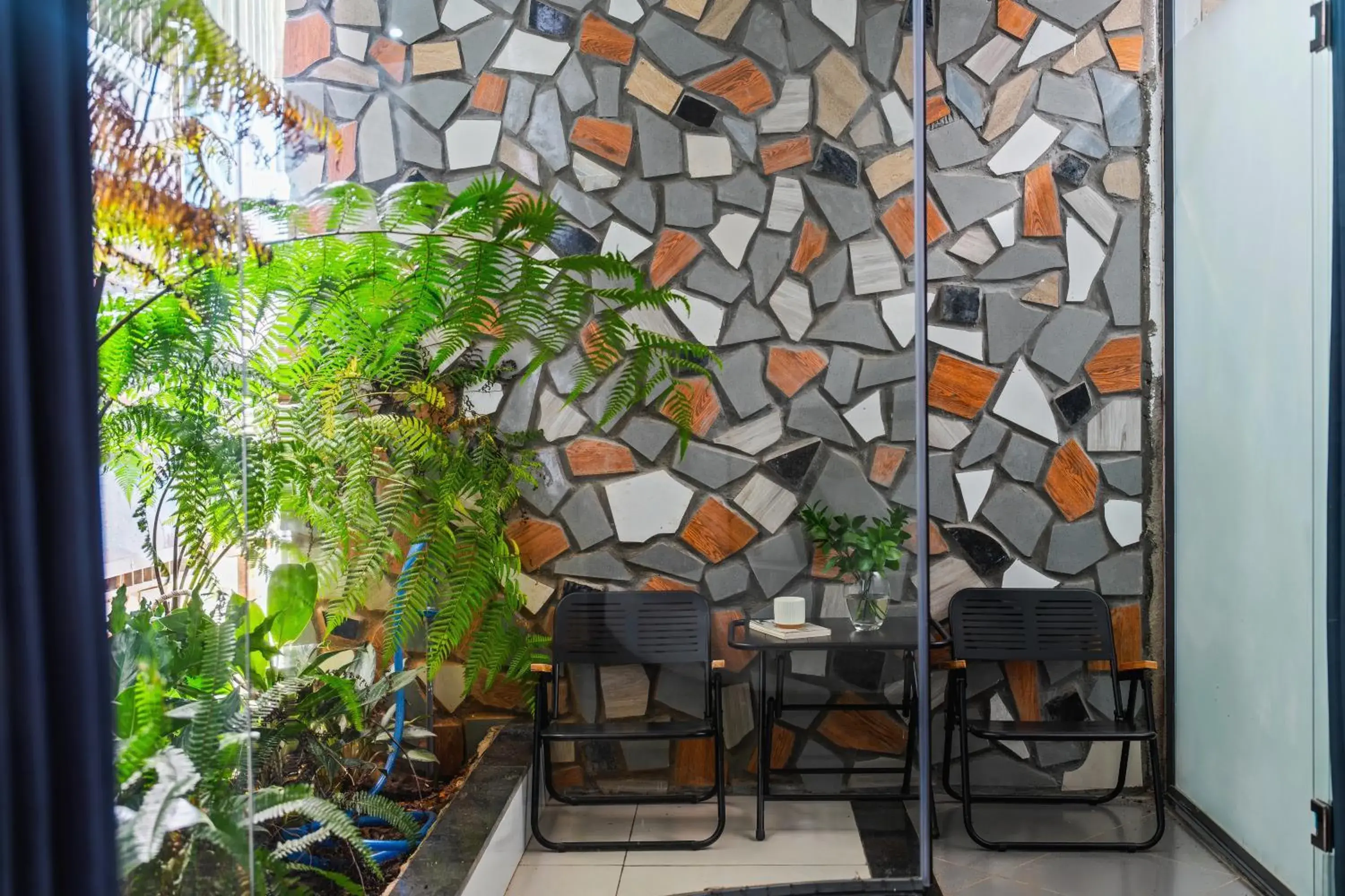 Garden in Greenview City Hotel Garden in Greenview City Hotel