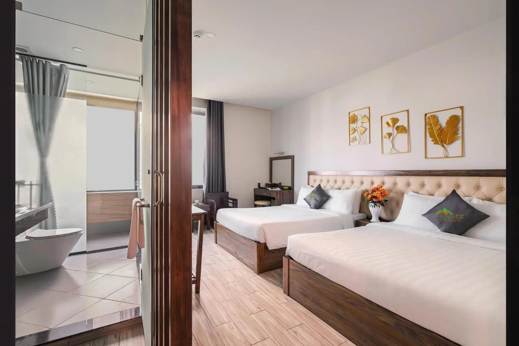 Photo of the whole room, Bed in Greenview City Hotel Photo of the whole room, Bed in Greenview City Hotel