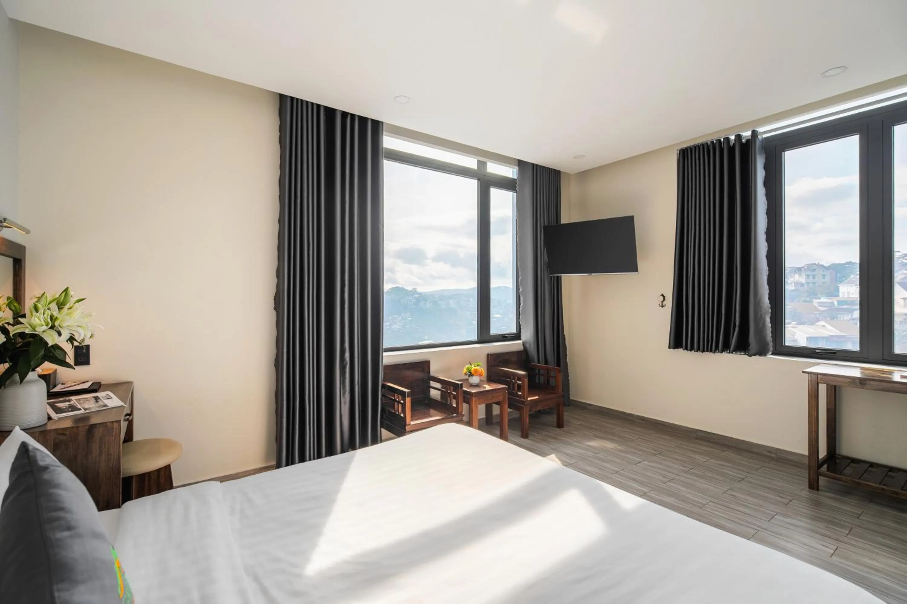 Bed in Greenview City Hotel