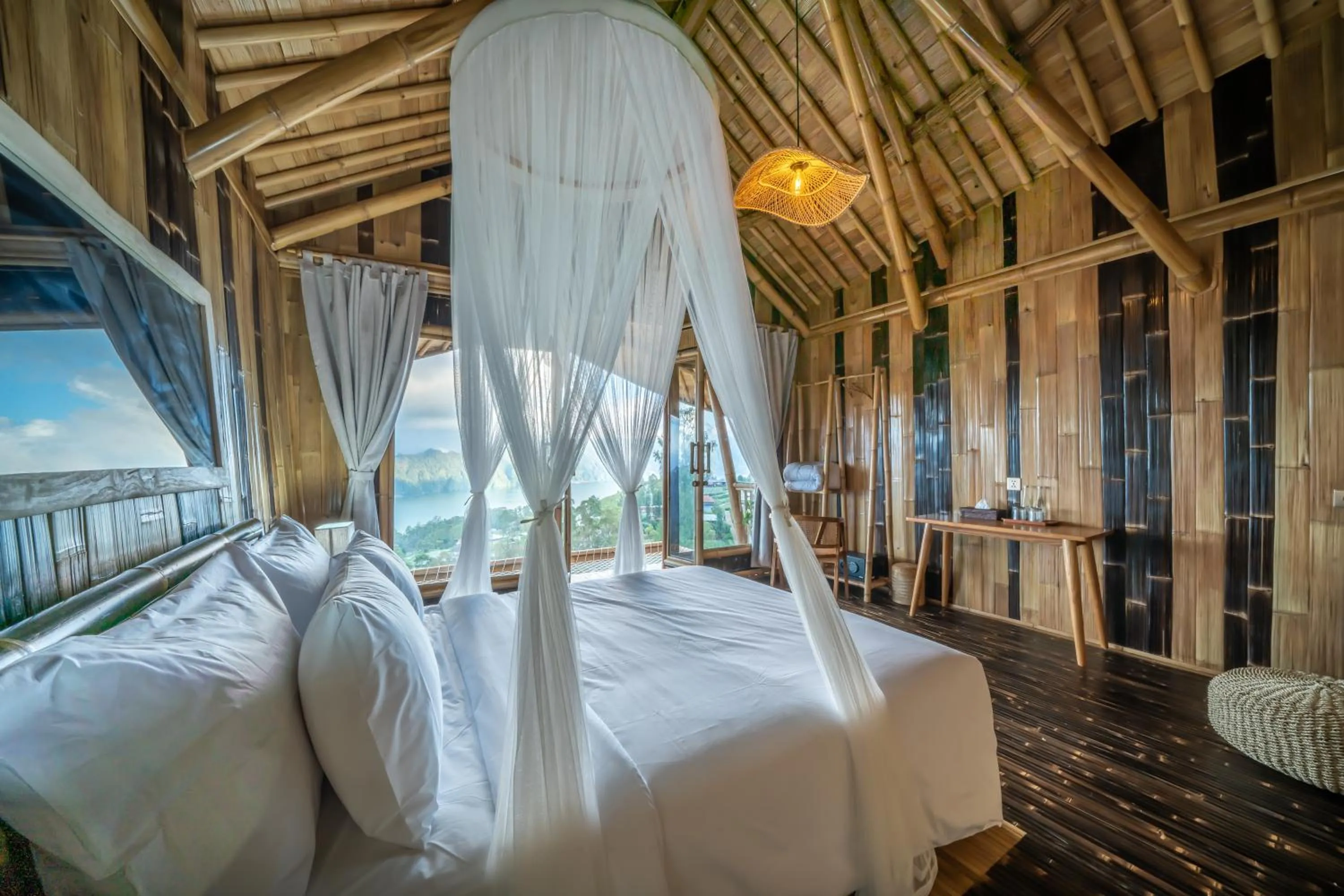 Bed in The Dewi Eco Bamboo Villa