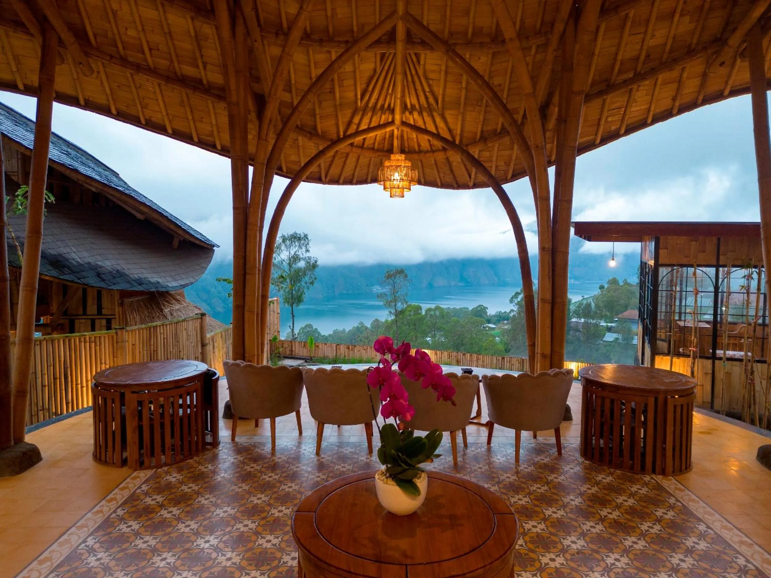 Lobby or reception in The Dewi Eco Bamboo Villa