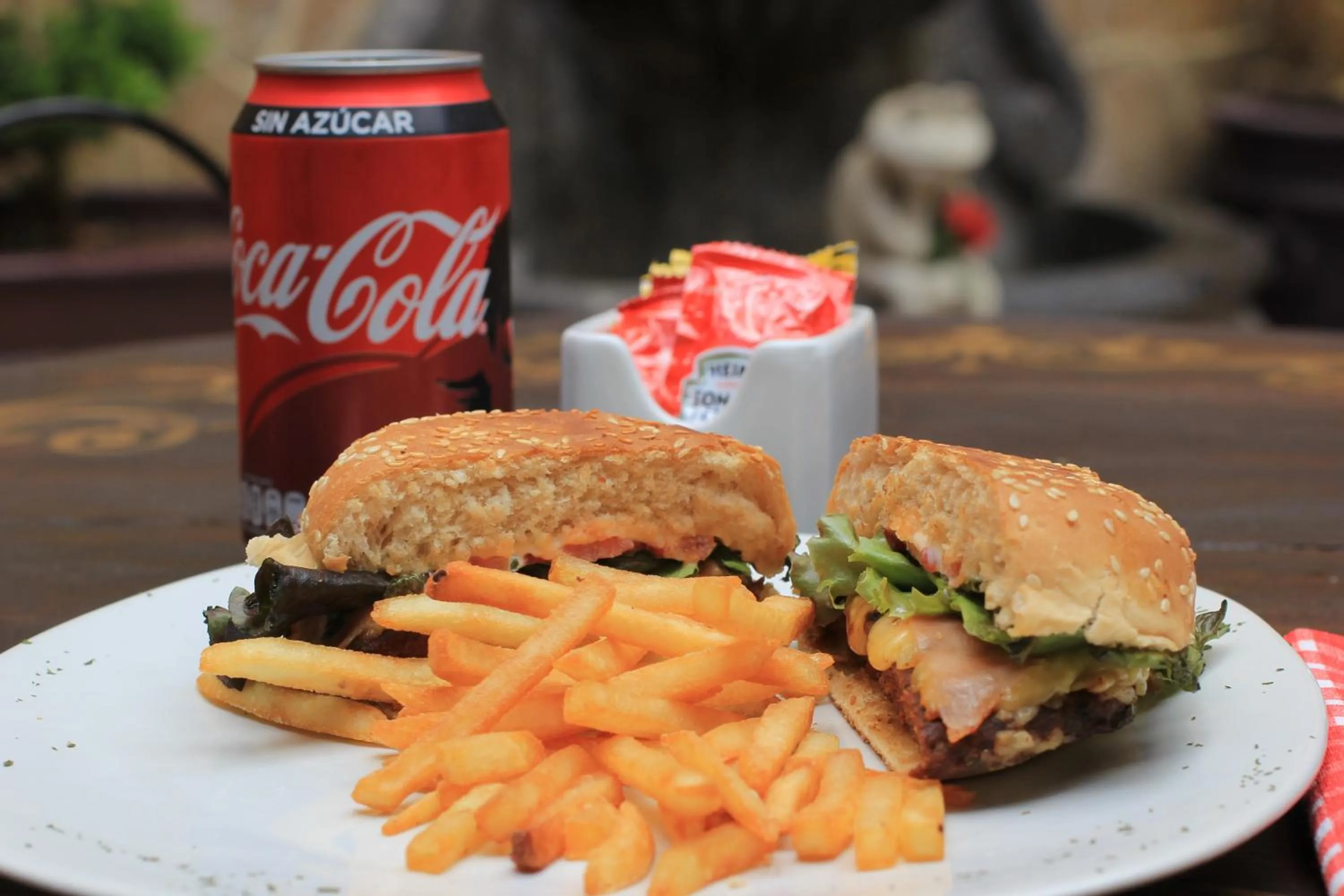 Food in HOTEL PLAZA SAN CRISTOBAL INN