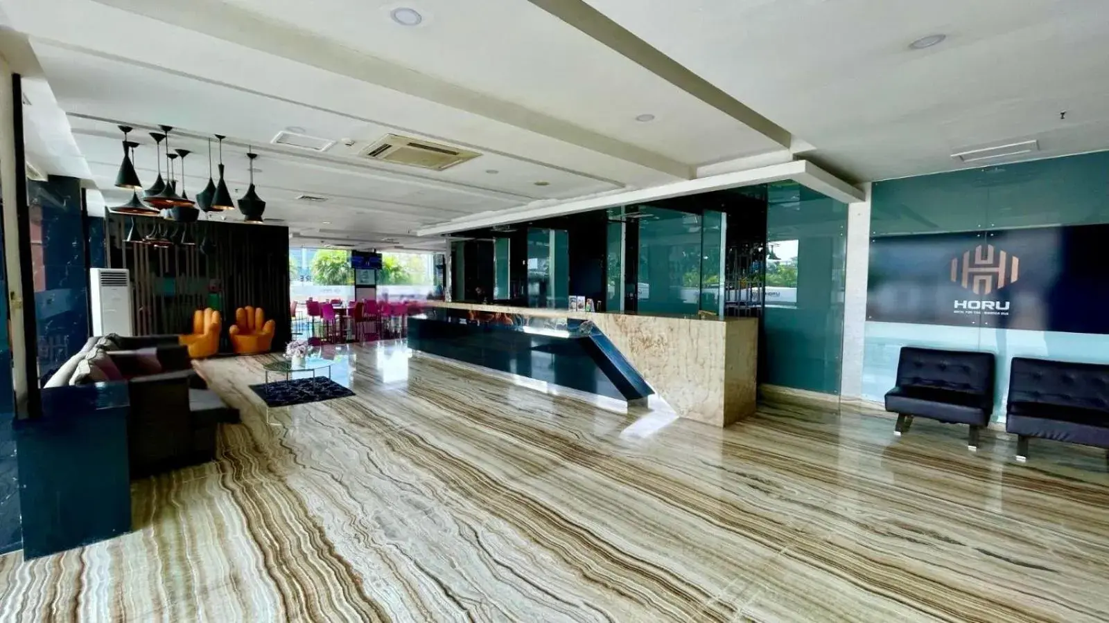 Lobby or reception in HORU HOTEL MANGGA DUA SQUARE Lobby or reception in HORU HOTEL MANGGA DUA SQUARE