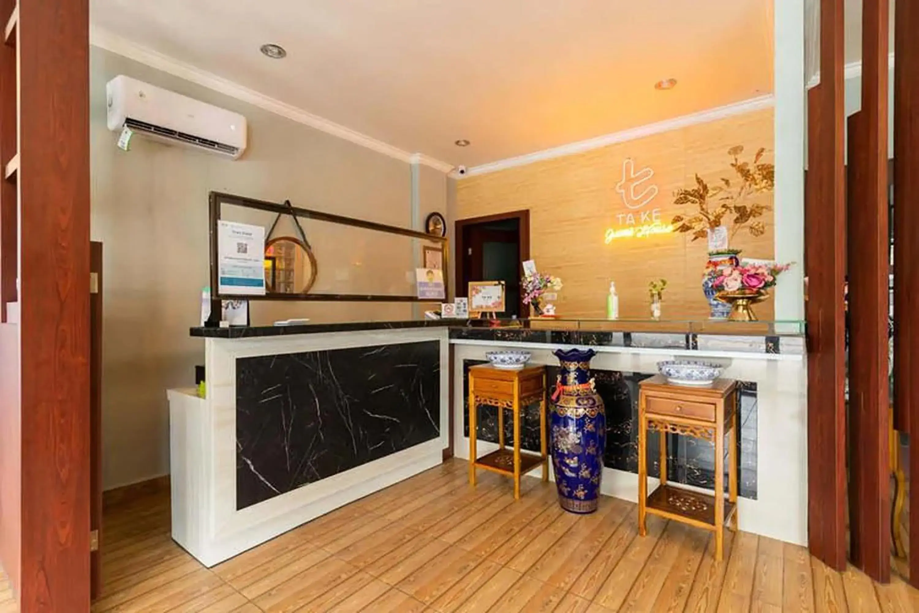 Lobby or reception in Take Guesthouse 2 Lobby or reception in Take Guesthouse 2