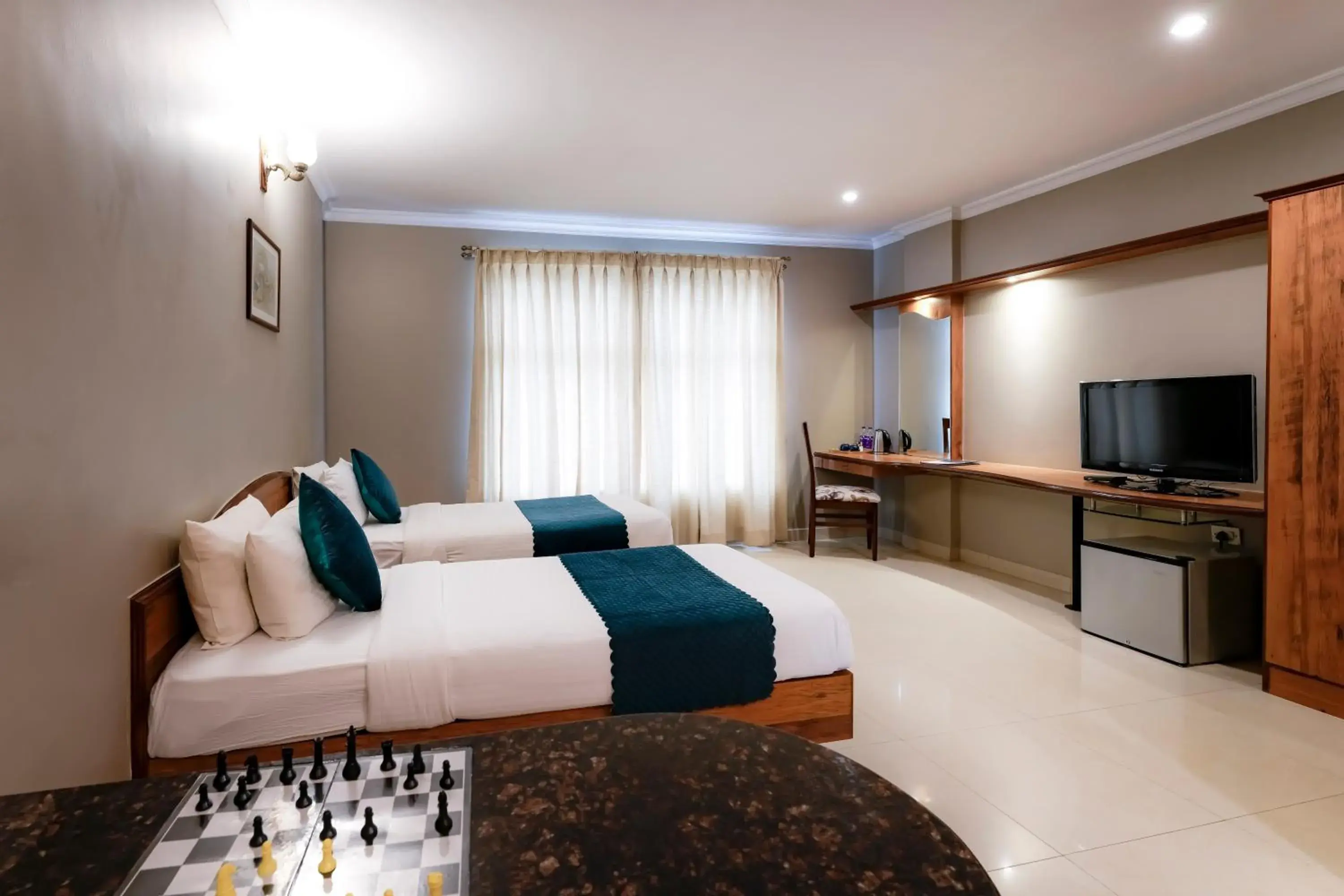 Bed in Cross Roads Inn Bed in Cross Roads Inn