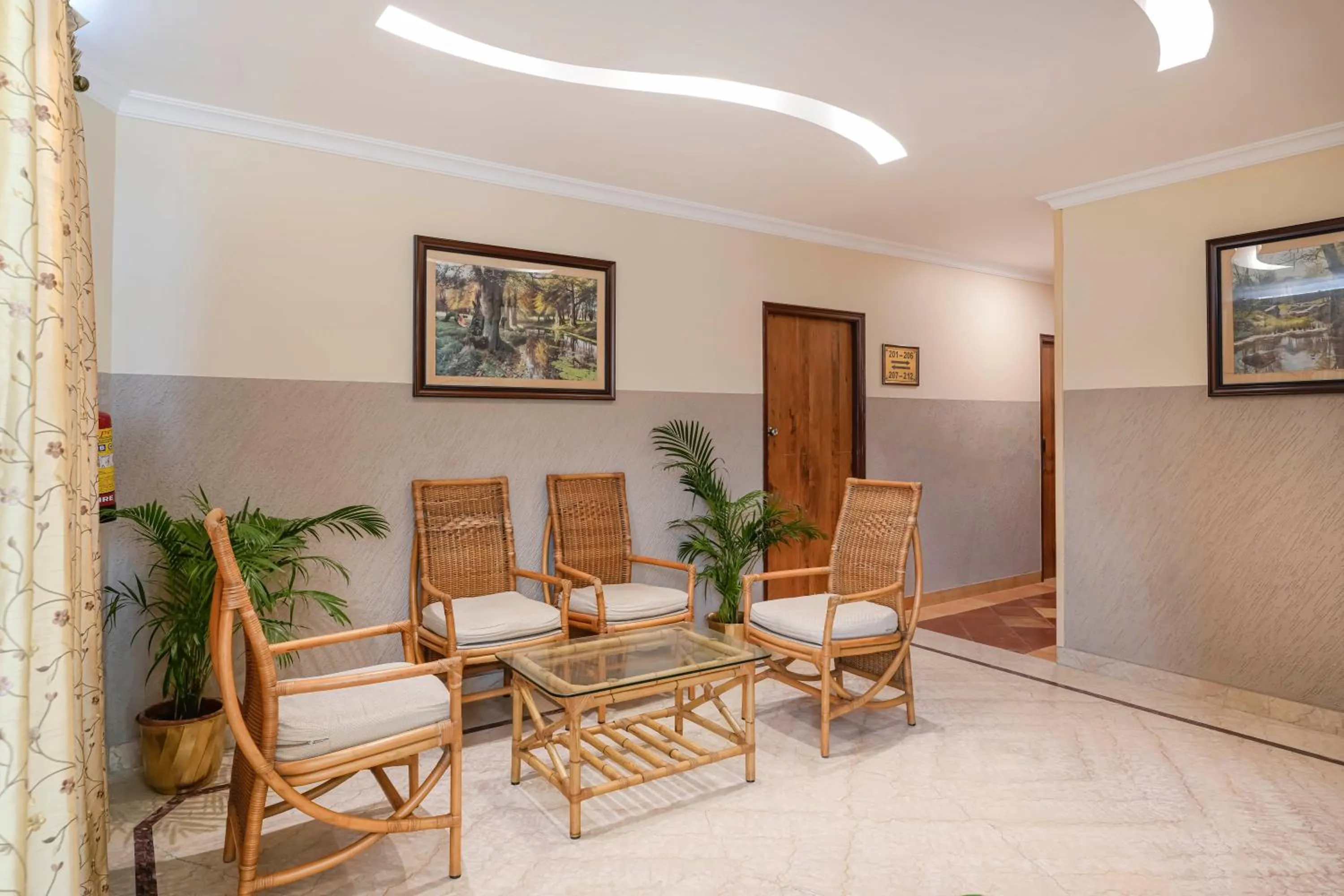 Seating area in Cross Roads Inn