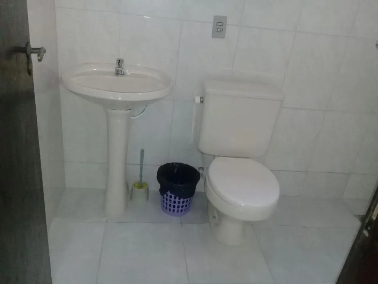 Bathroom in Cond Apartamentos Chalés San Marino Bathroom in Cond Apartamentos Chalés San Marino