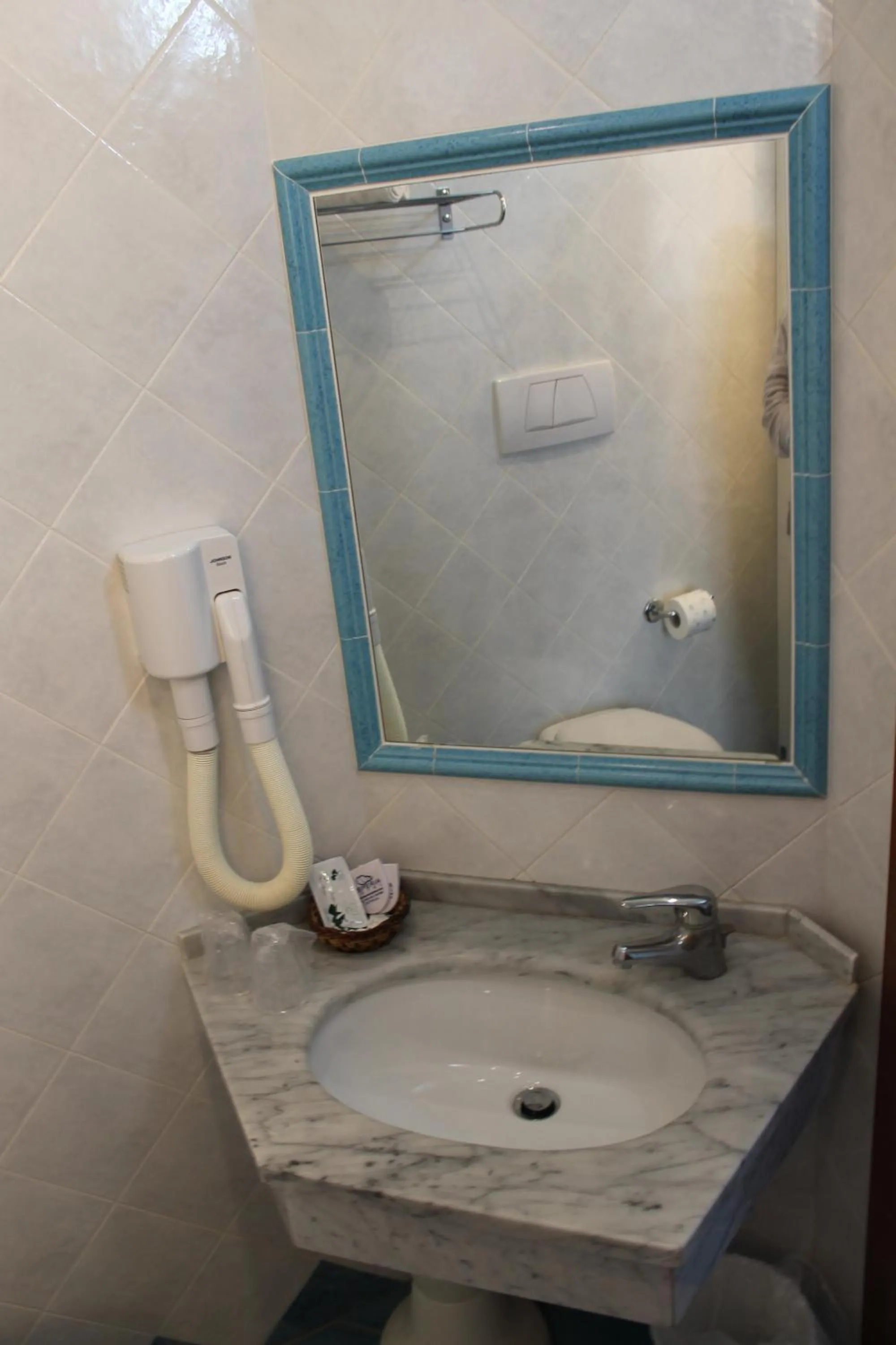 Bathroom in Hotel Esperia