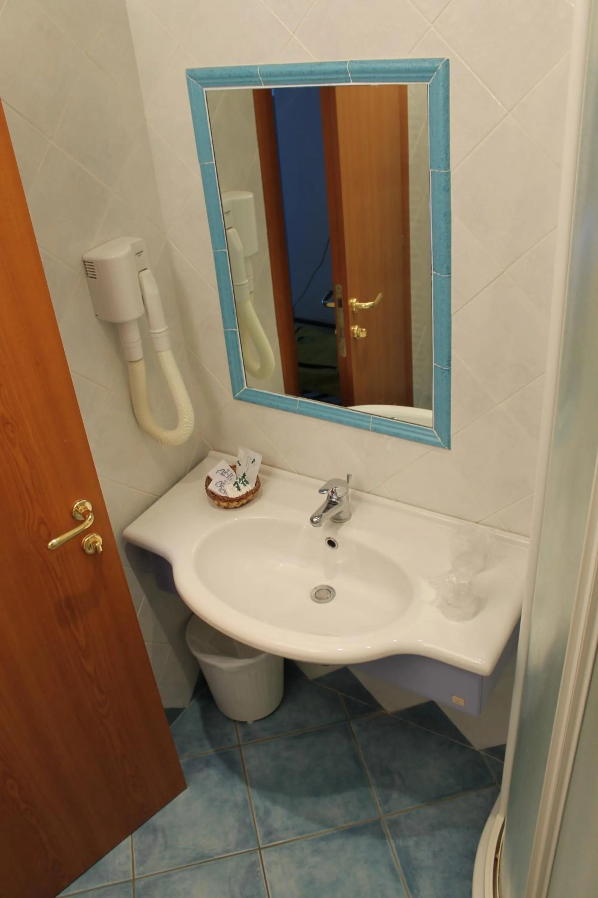 Bathroom in Hotel Esperia