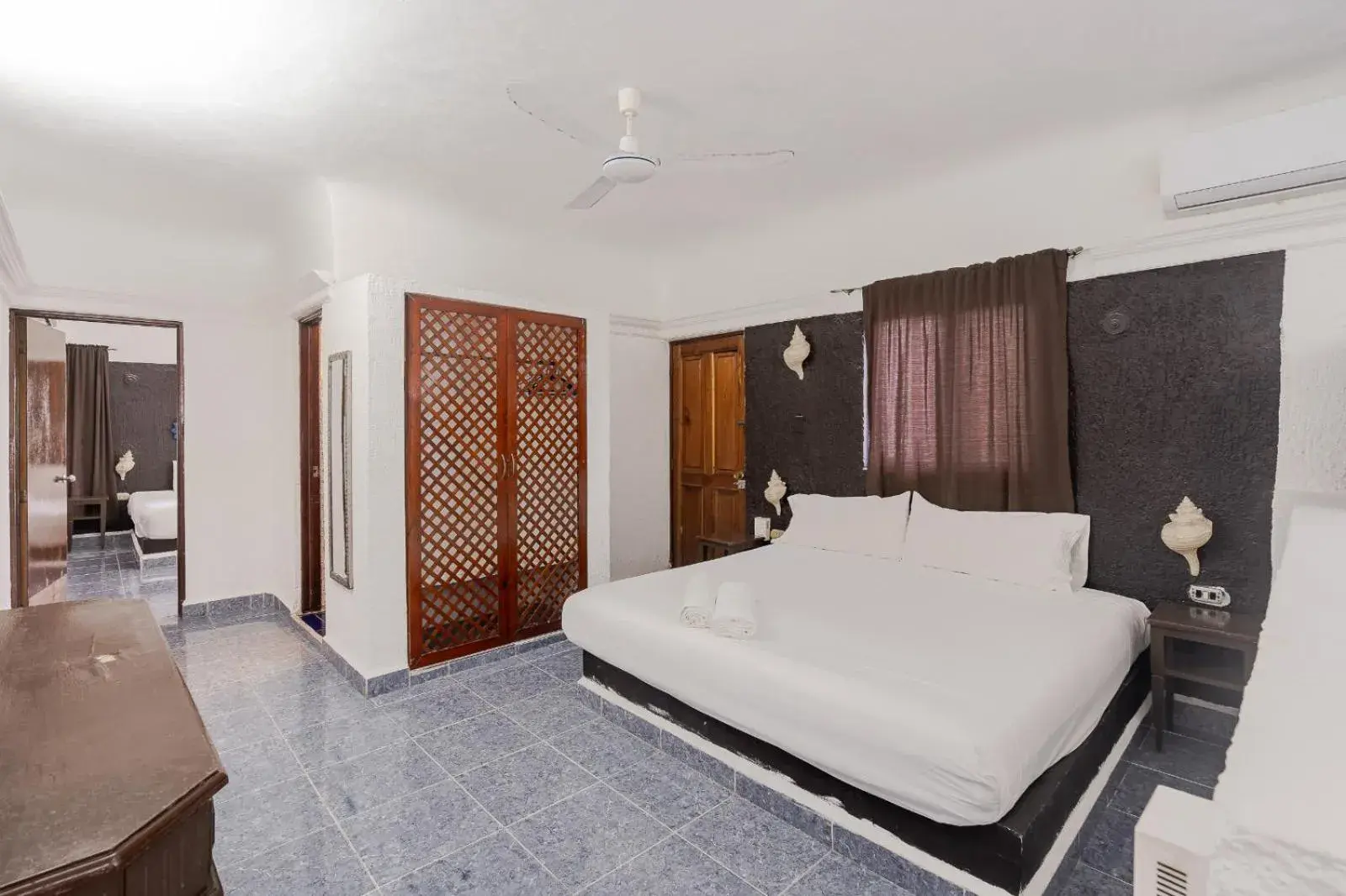 Family Suite in Mayan Art Hotel 10 avenue Family Suite in Mayan Art Hotel 10 avenue