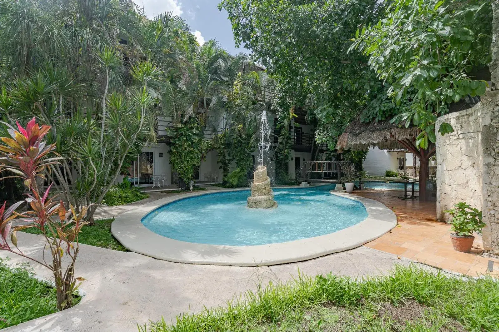 Property building in Mayan Art Hotel 10 avenue Property building in Mayan Art Hotel 10 avenue