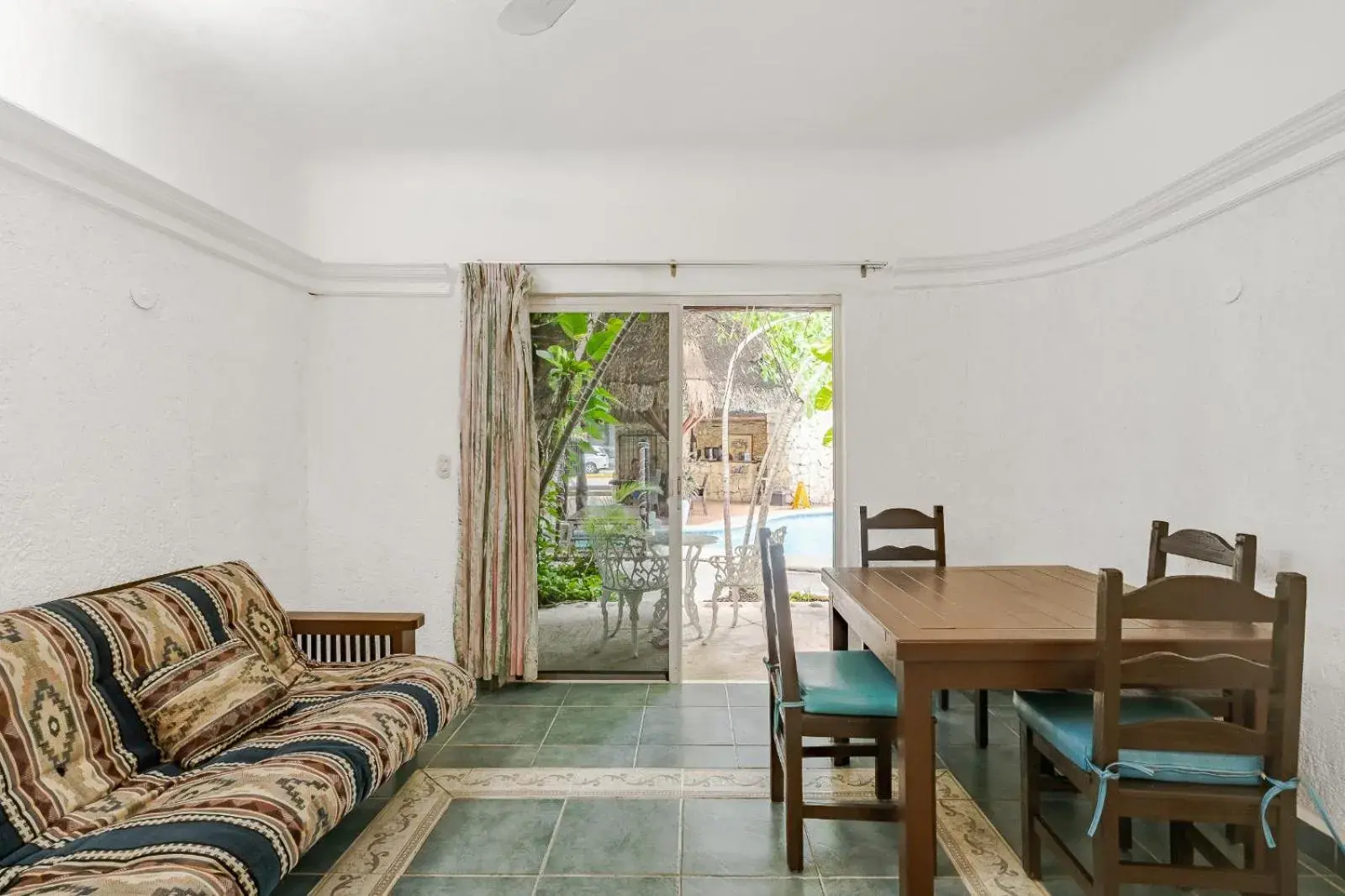 Living room in Mayan Art Hotel 10 avenue Living room in Mayan Art Hotel 10 avenue