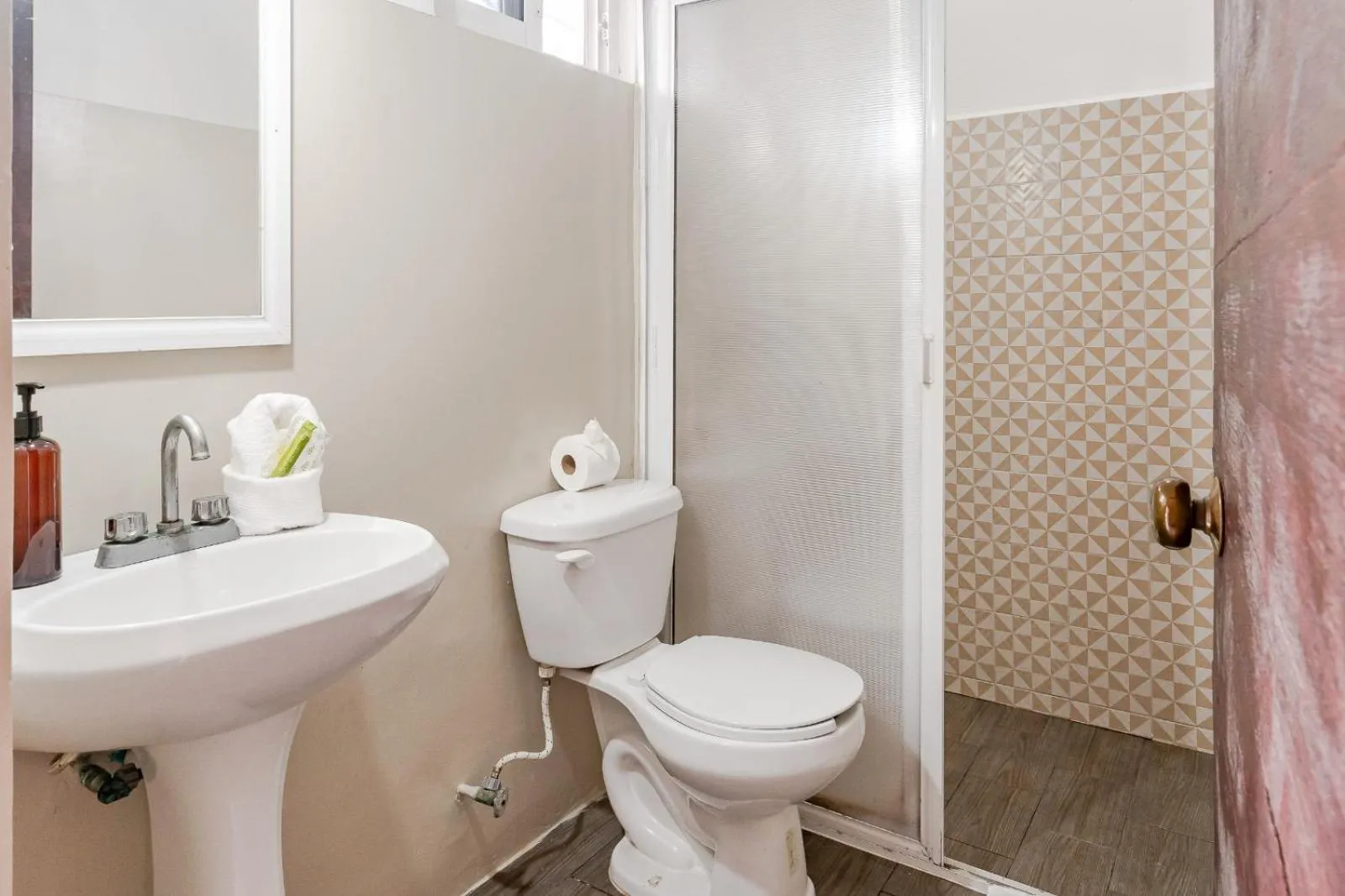 Bathroom in Mayan Art Hotel 10 avenue
