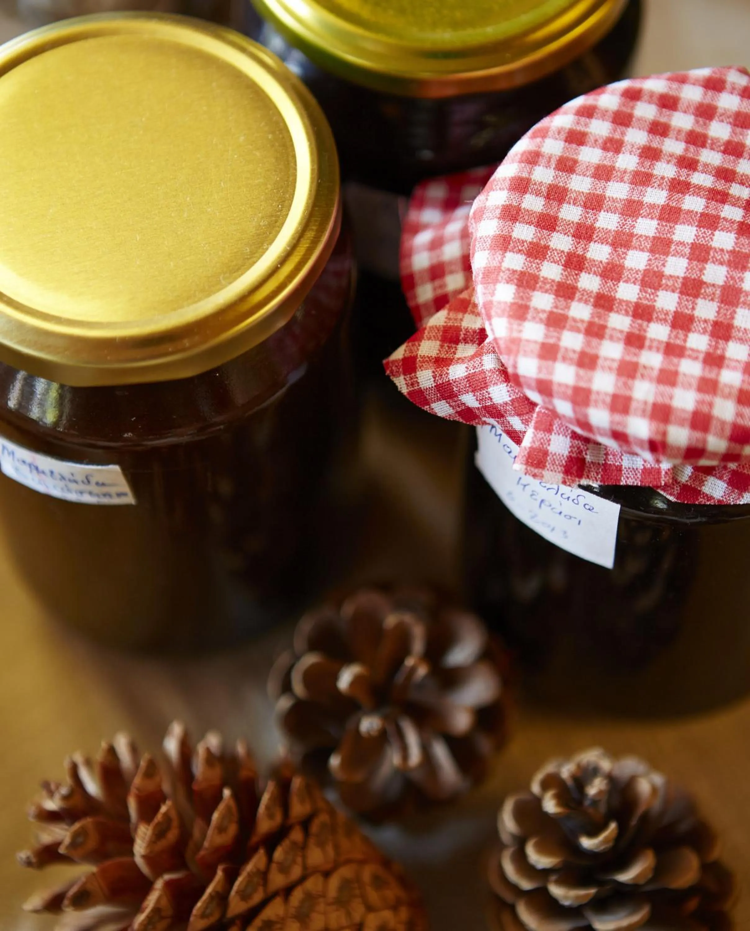 On-site shops in To Balkoni tis Agorianis