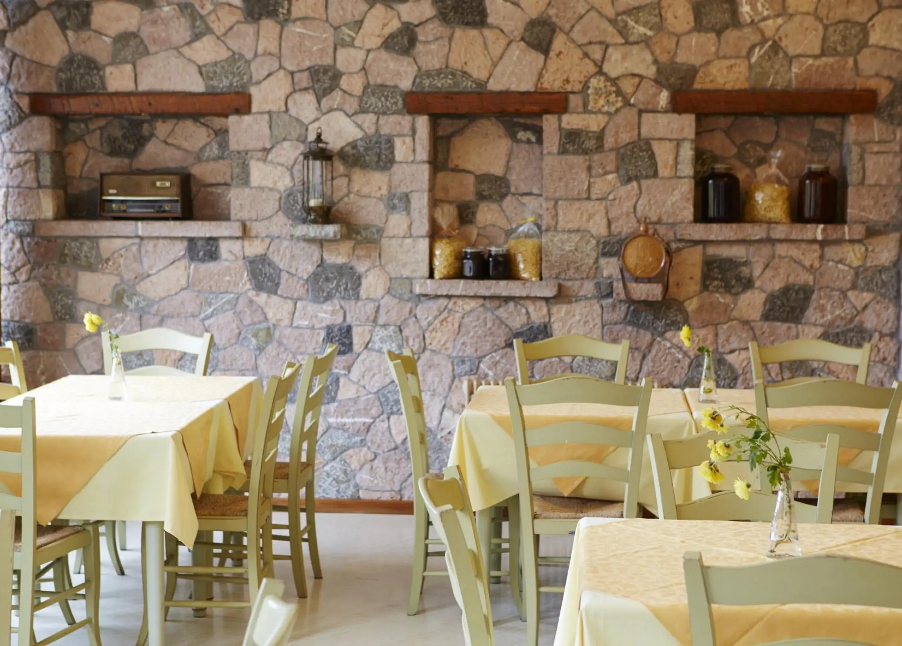 Restaurant/places to eat in To Balkoni tis Agorianis Restaurant/places to eat in To Balkoni tis Agorianis