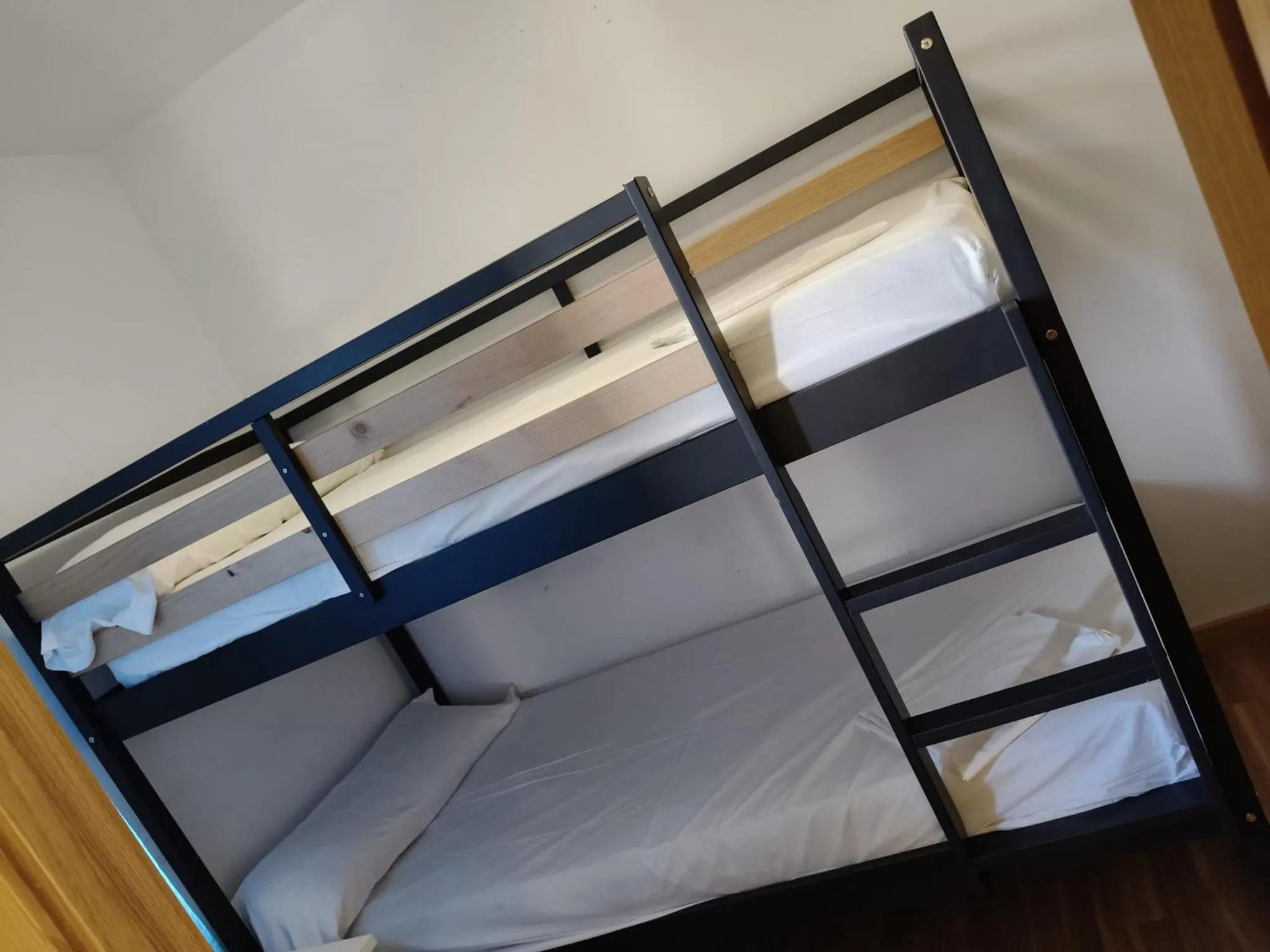 Twin Room with Shared Toilet in Pilgrim Rooms