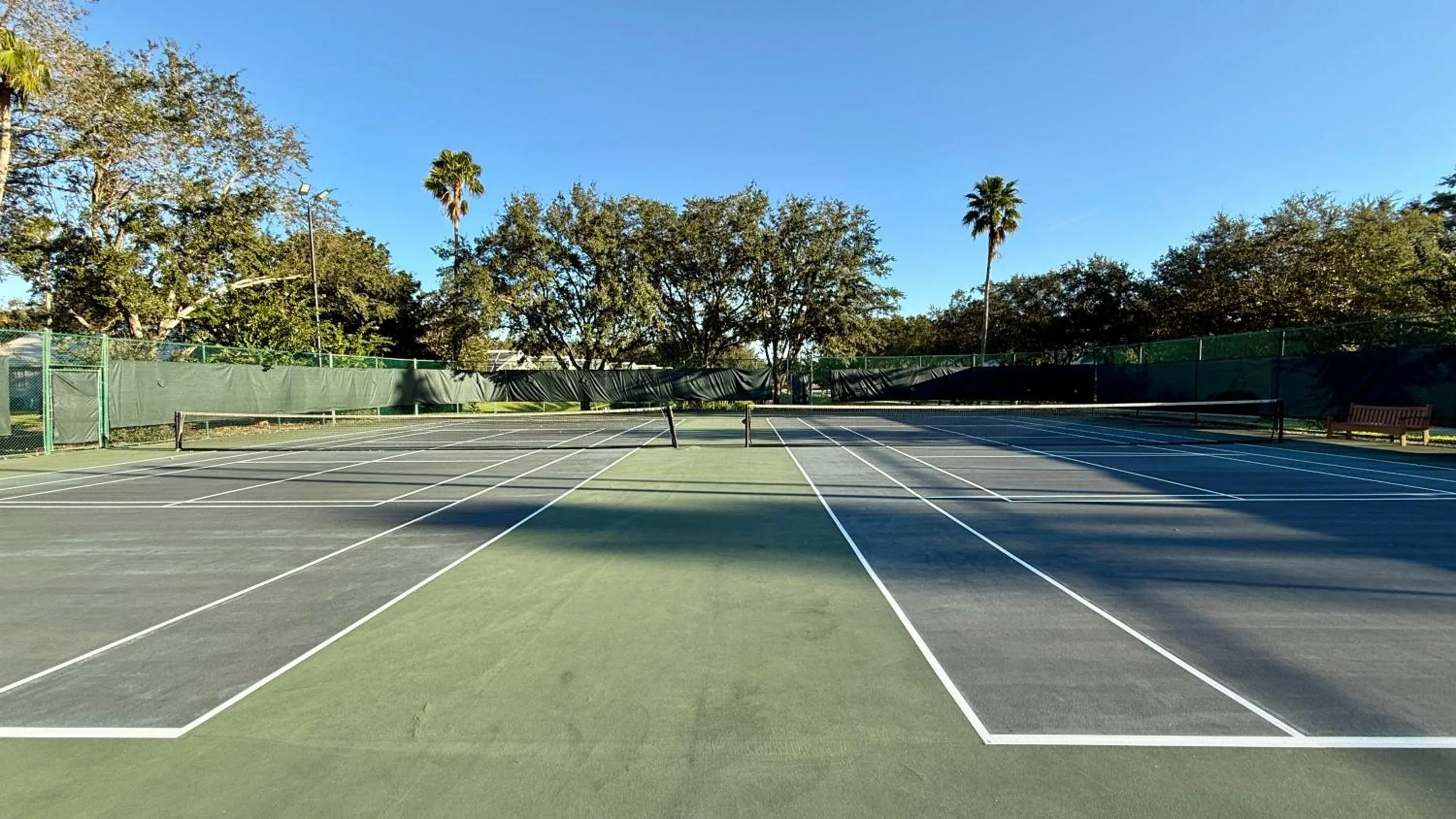 Tennis court in Holiday Inn Express & Suites Clermont SE - West Orlando by IHG
