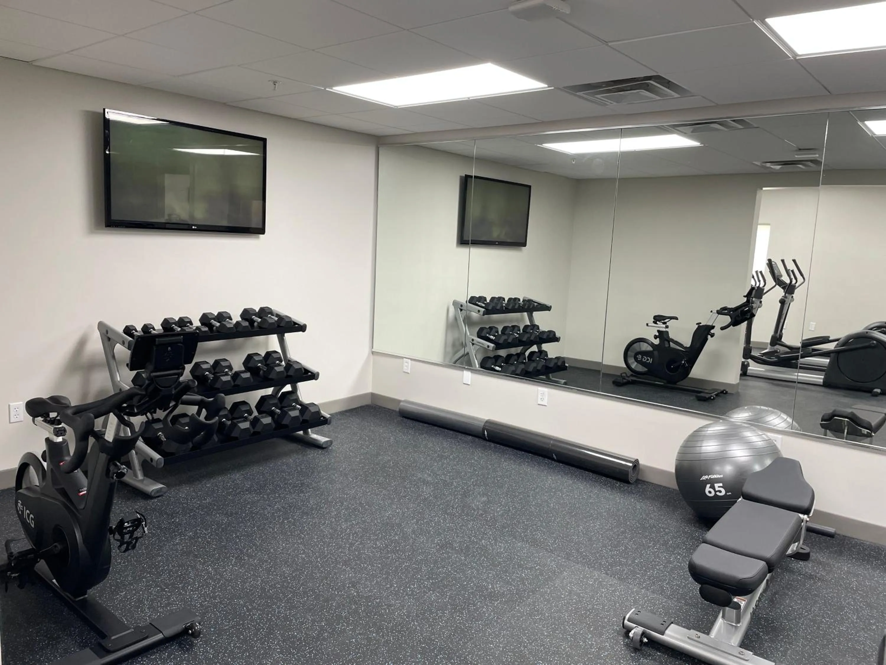 Fitness centre/facilities in Holiday Inn Express & Suites Clermont SE - West Orlando by IHG