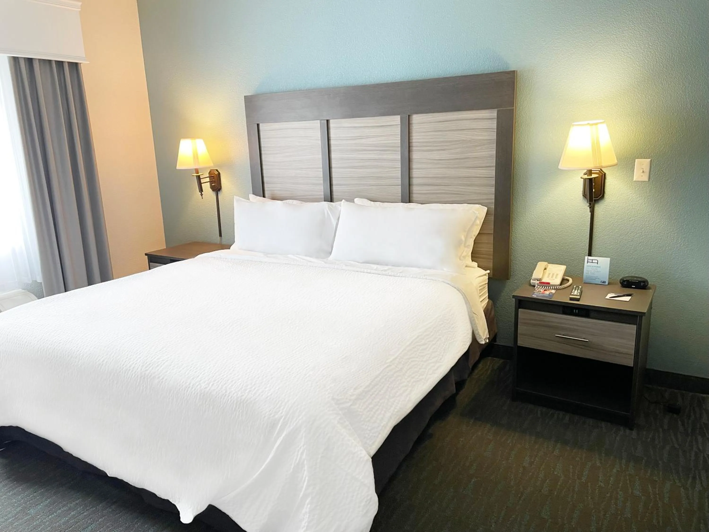 Bedroom, Bed in Holiday Inn Express & Suites Clermont SE - West Orlando by IHG