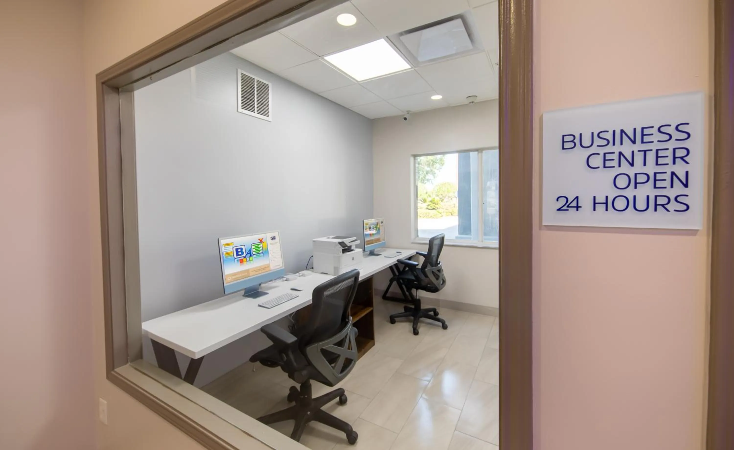 Business facilities in Holiday Inn Express & Suites Clermont SE - West Orlando by IHG