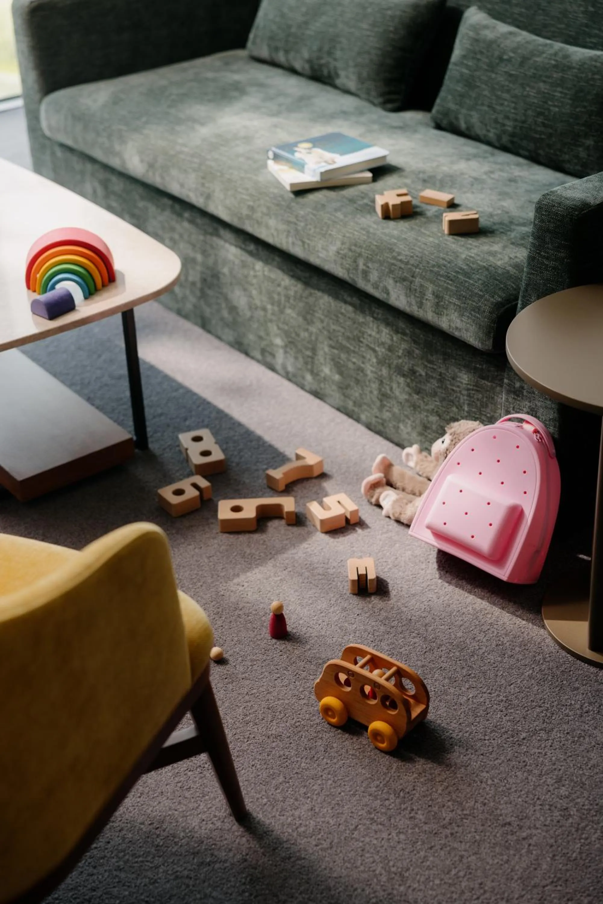 Living room in Crowne Plaza Adelaide Mawson Lakes by IHG