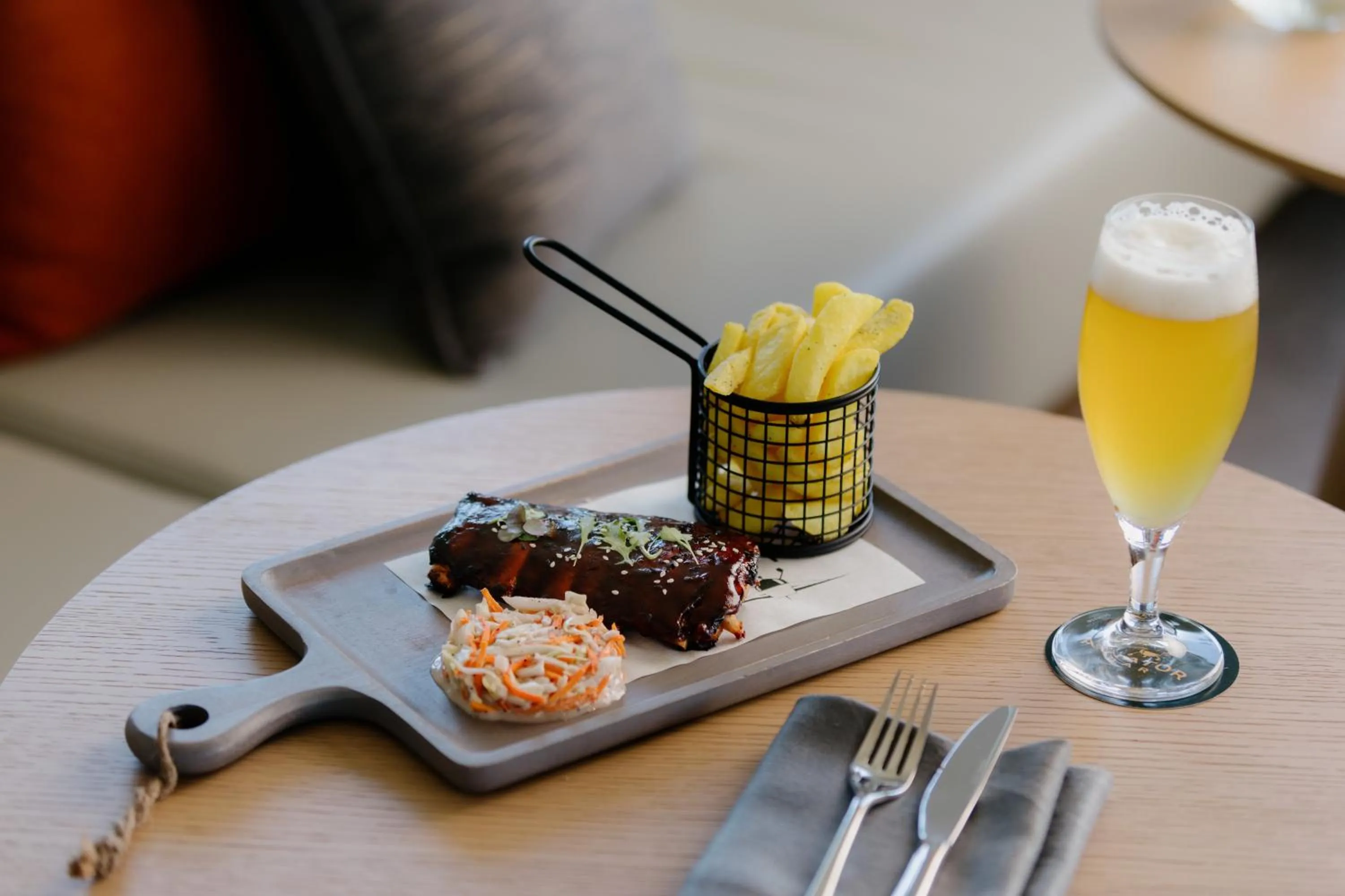 Lounge or bar in Crowne Plaza Adelaide Mawson Lakes by IHG