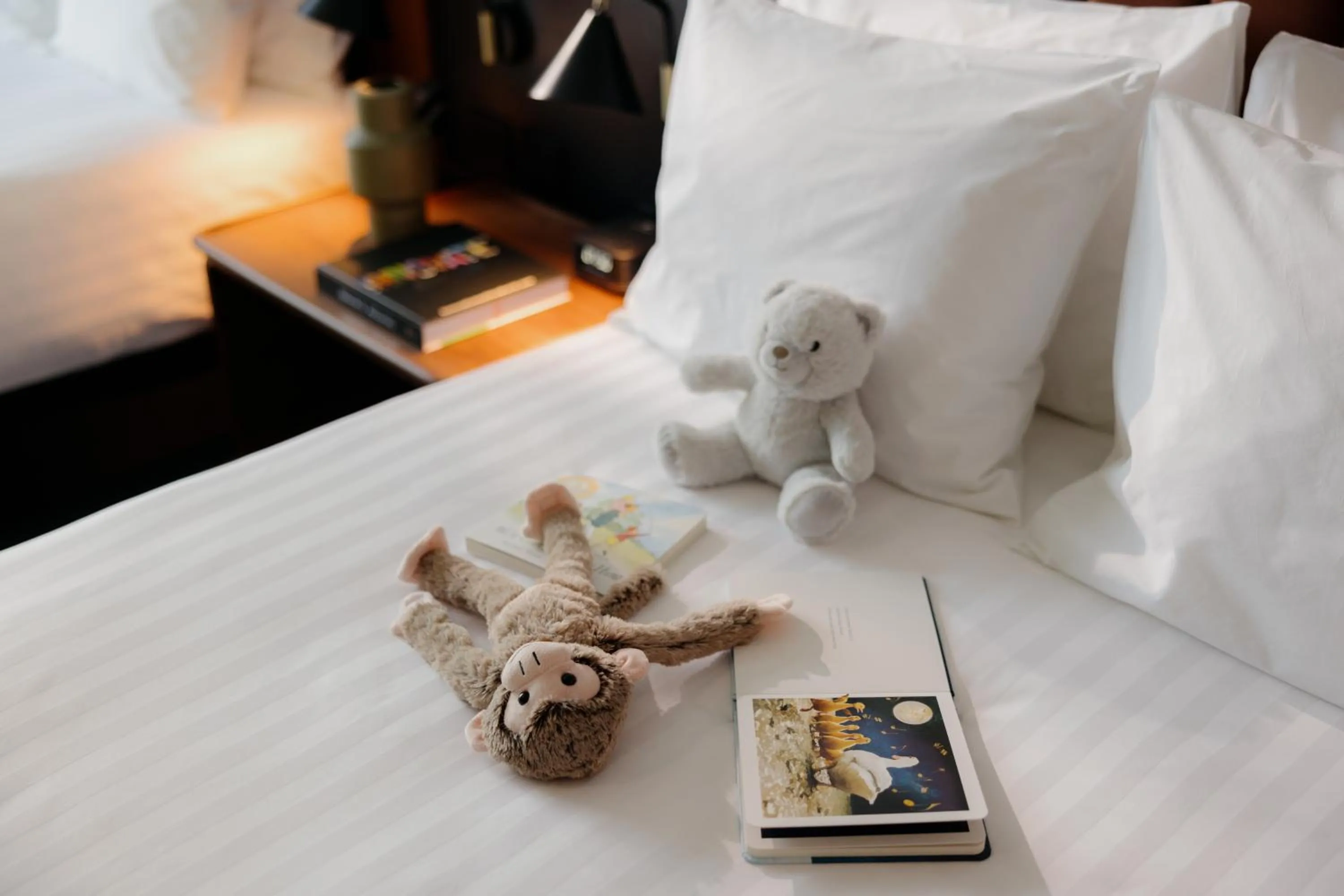 Bed in Crowne Plaza Adelaide Mawson Lakes by IHG