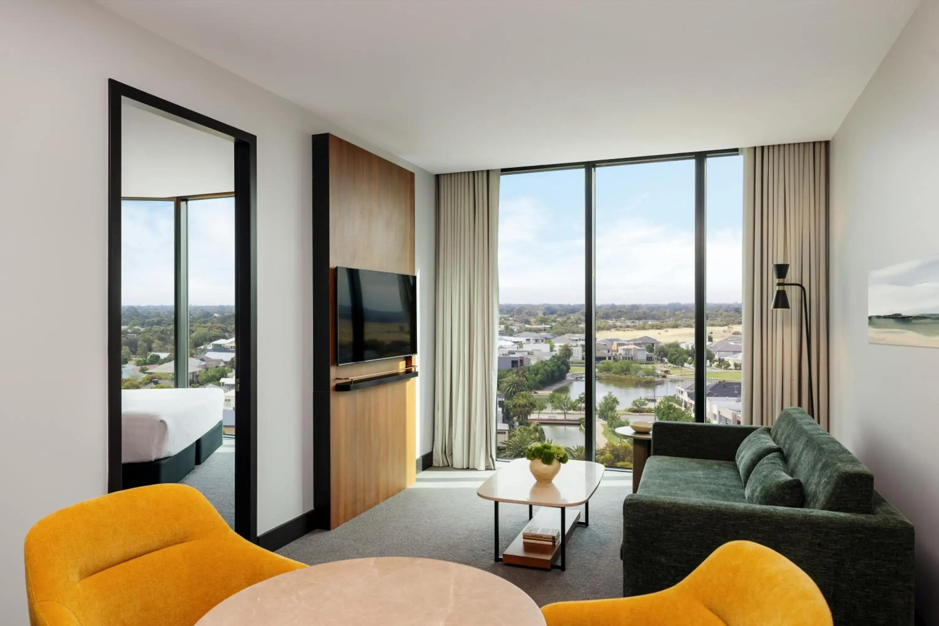 Living room in Crowne Plaza Adelaide Mawson Lakes by IHG Living room in Crowne Plaza Adelaide Mawson Lakes by IHG
