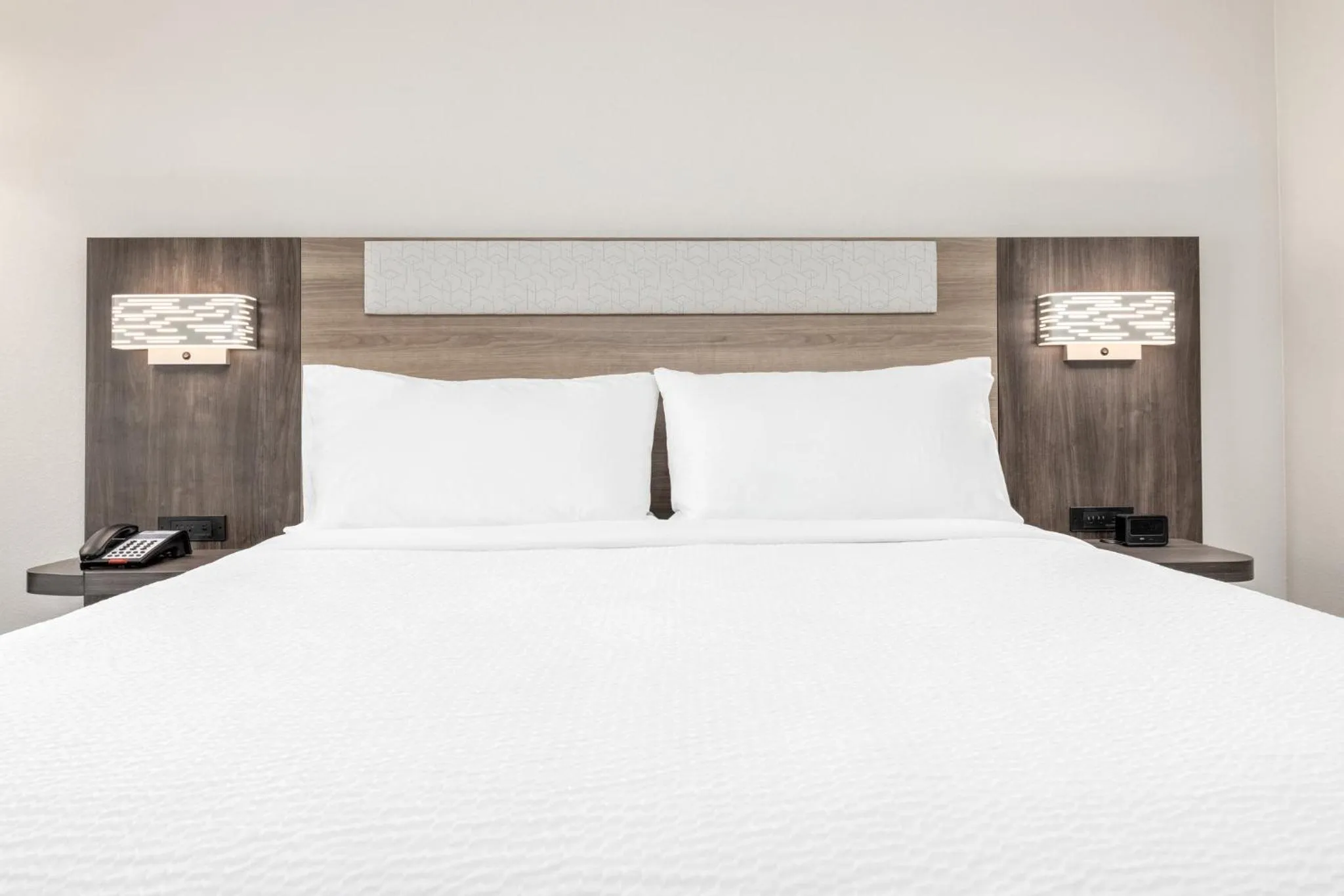 Photo of the whole room, Bed in Holiday Inn Express & Suites Austin Airport East by IHG