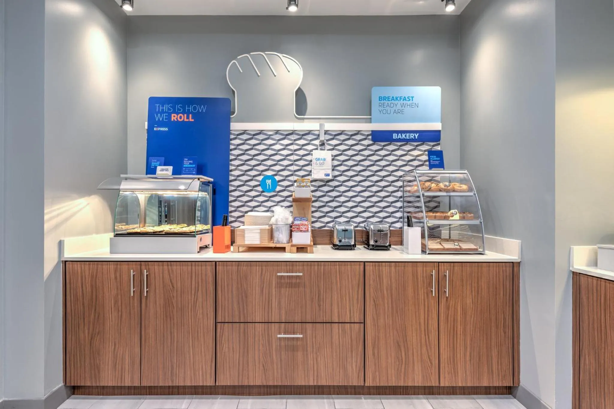 Breakfast in Holiday Inn Express & Suites Austin Airport East by IHG